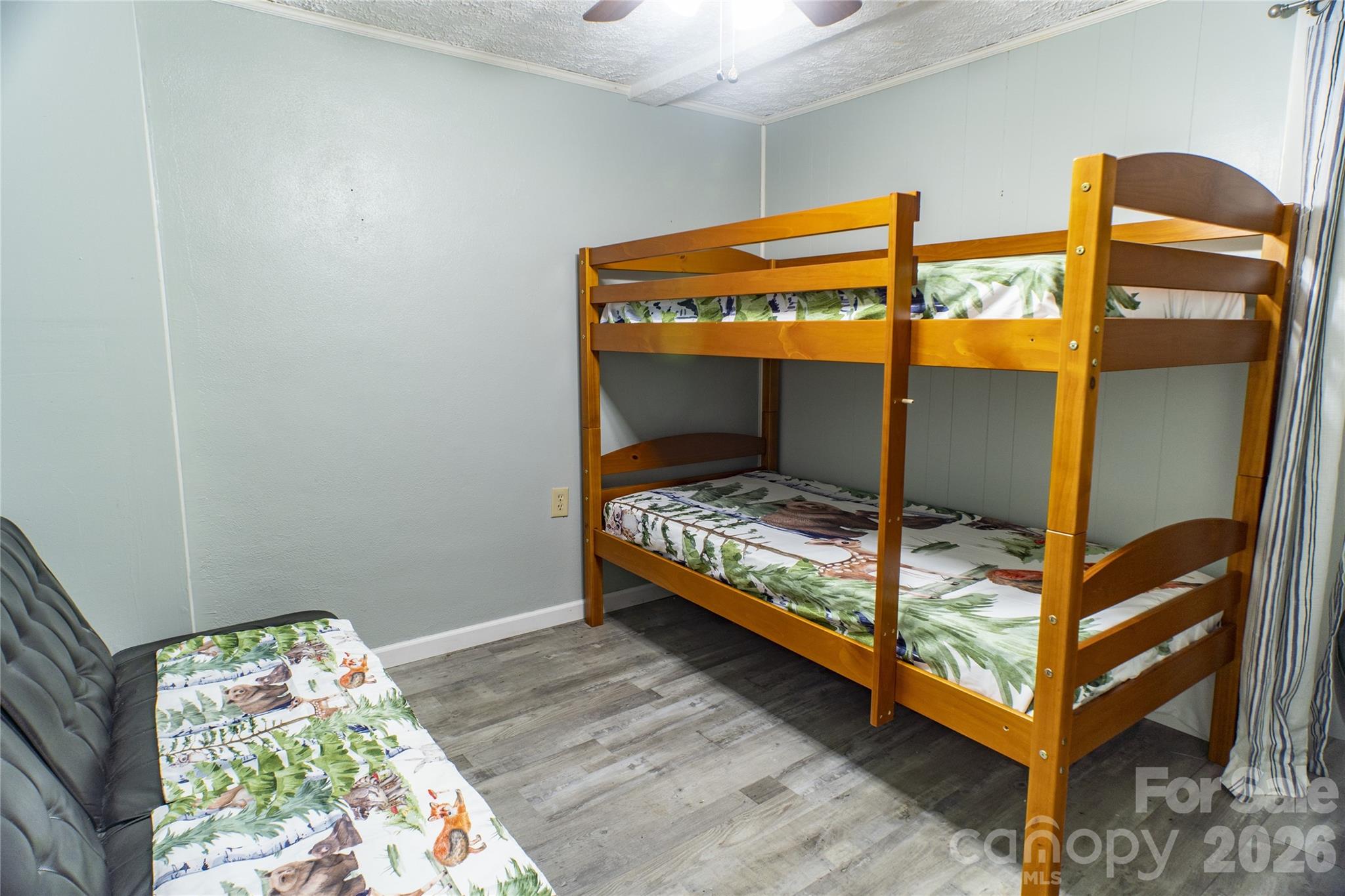 330 Riddle Cove Road — Maggie Valley