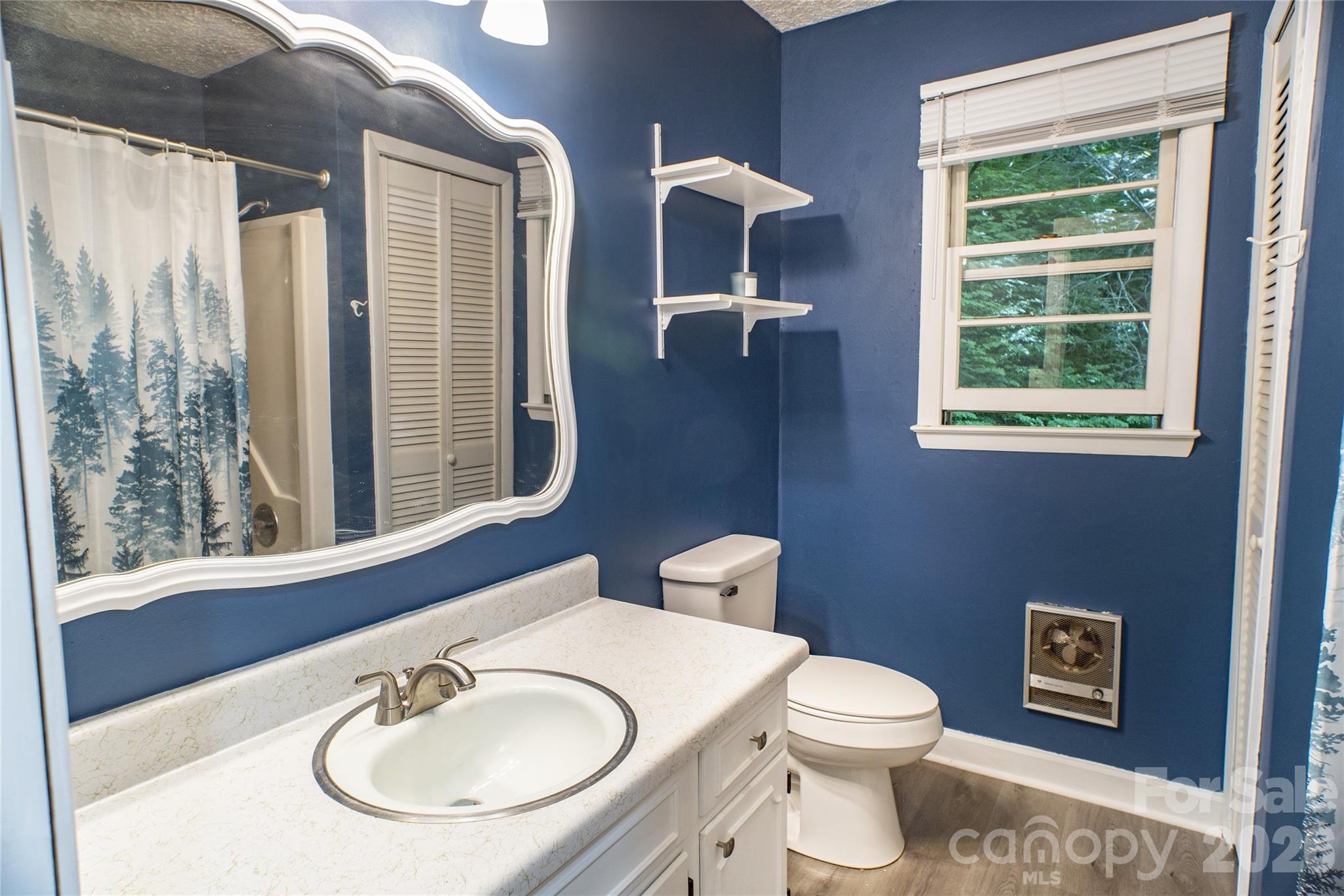 330 Riddle Cove Road — Maggie Valley