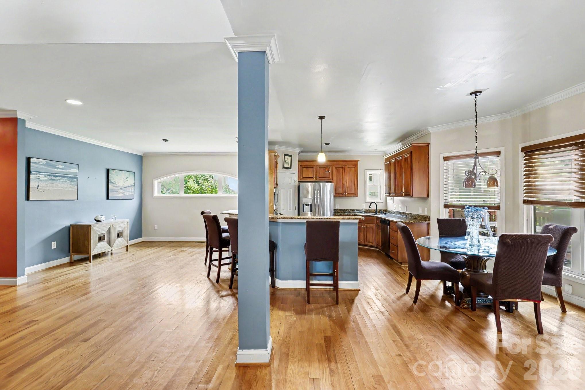 10130 Fairlea Drive — Charlotte