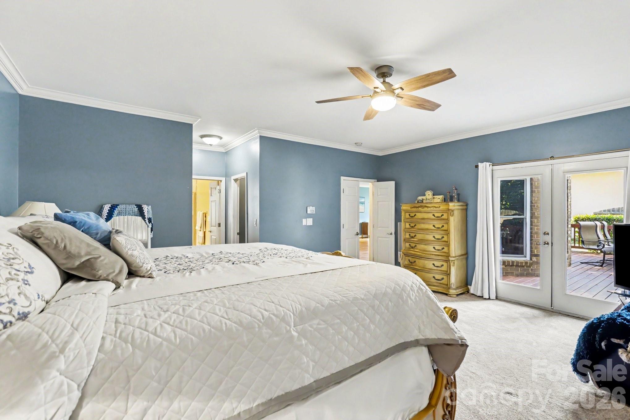 10130 Fairlea Drive — Charlotte
