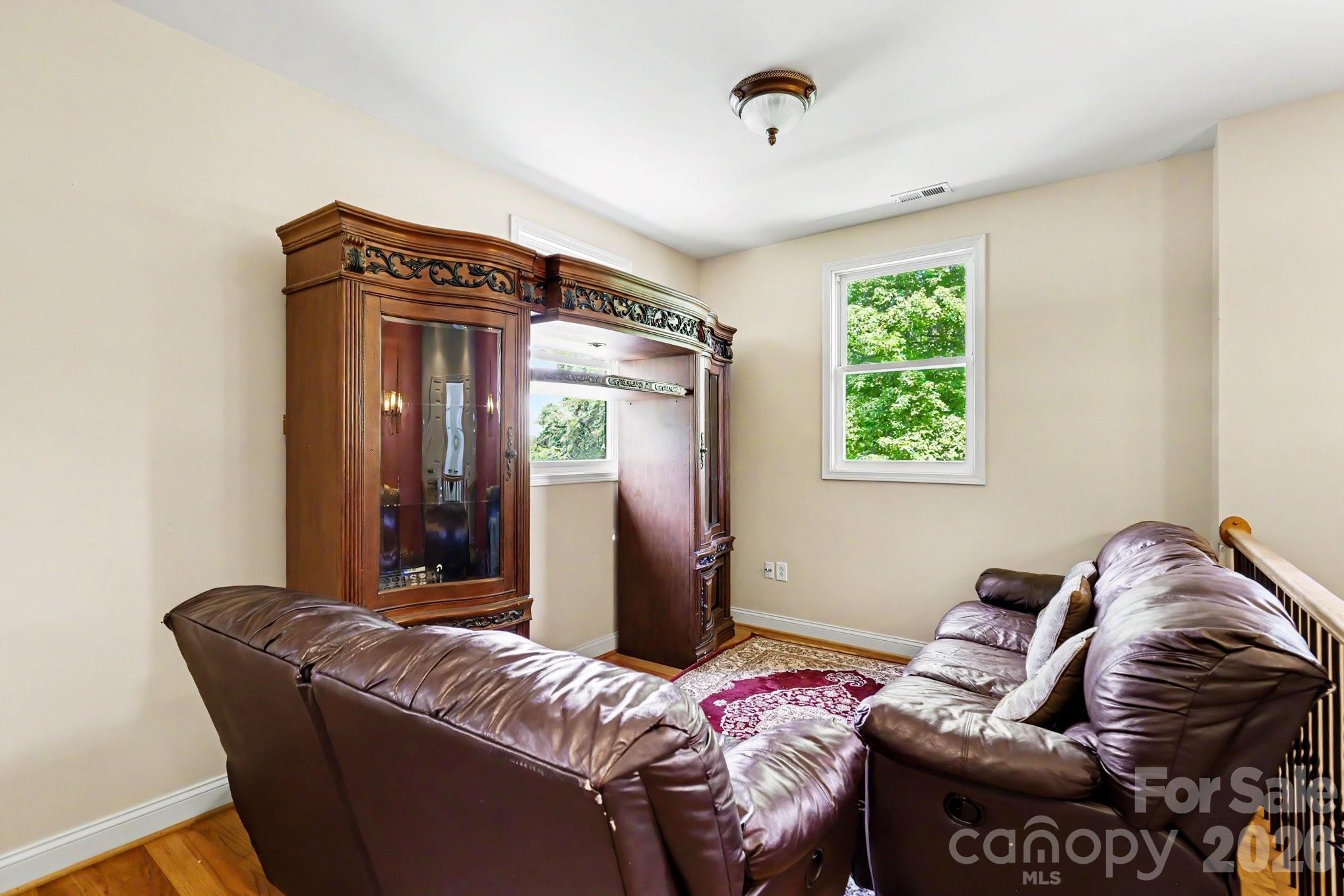 10130 Fairlea Drive — Charlotte