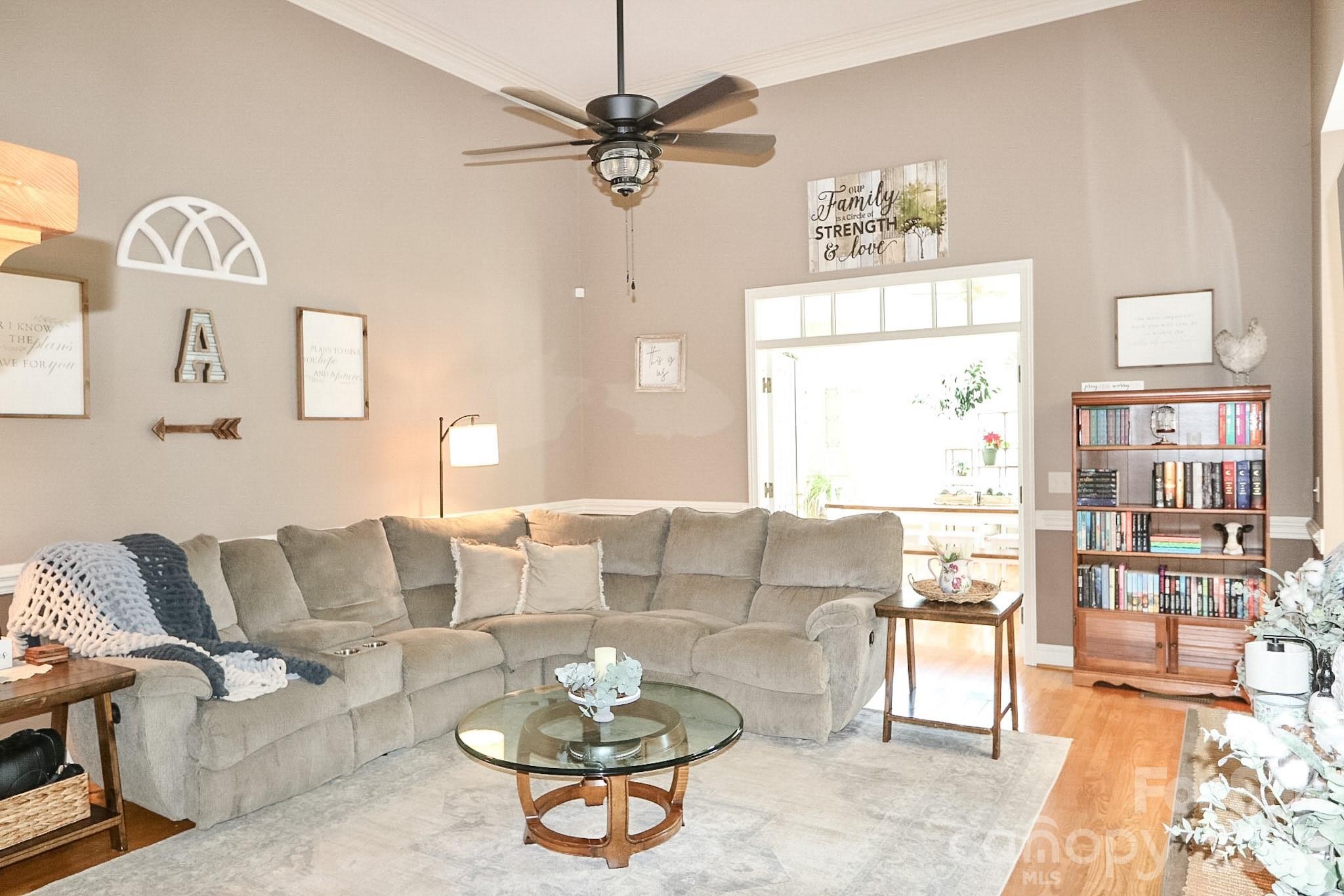 2726 Cedar Forest Road — Ronda