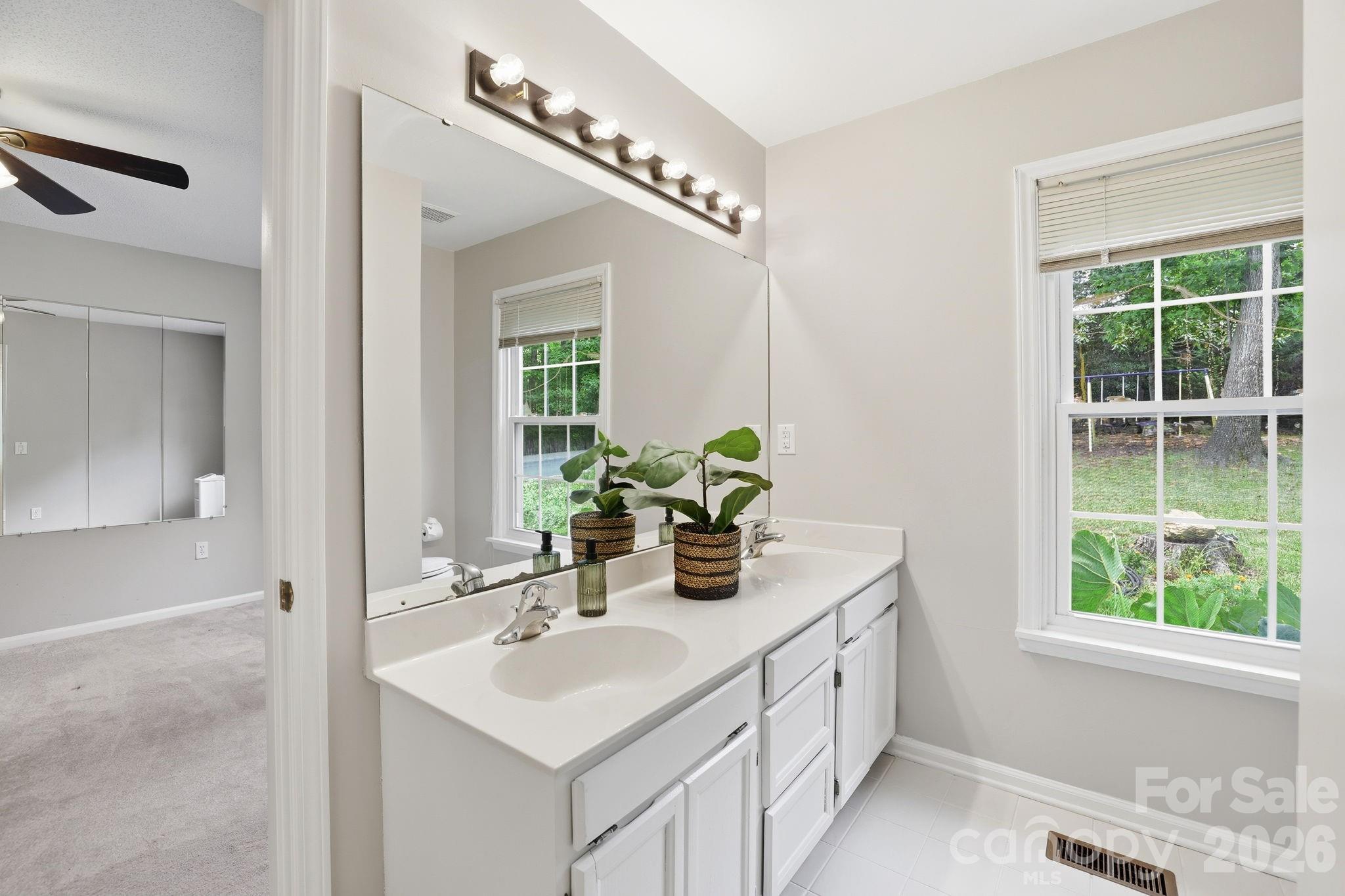 7038 Chelsea Day Lane — Tega Cay