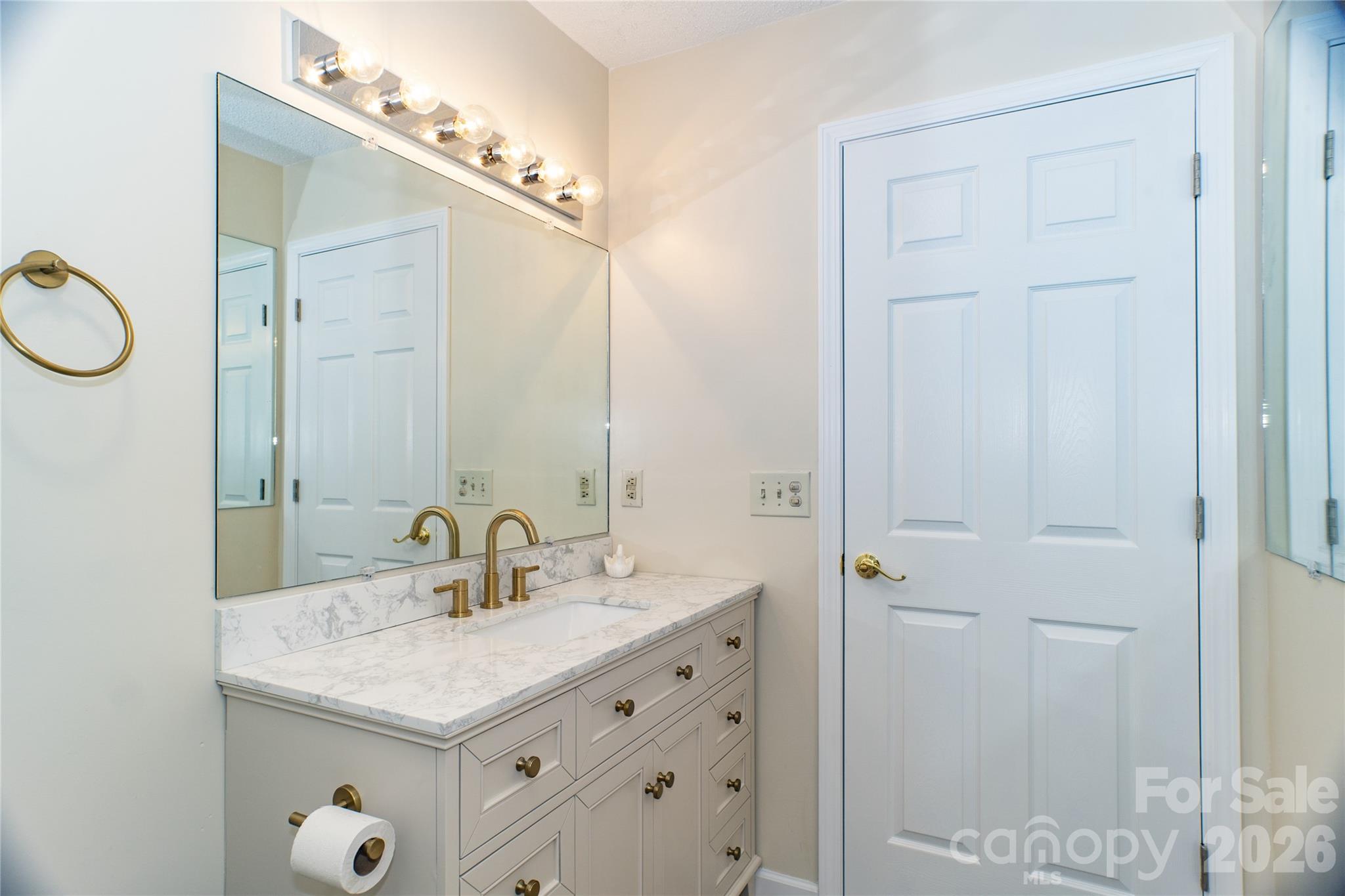 101 Friar Tuck Lane — Maggie Valley