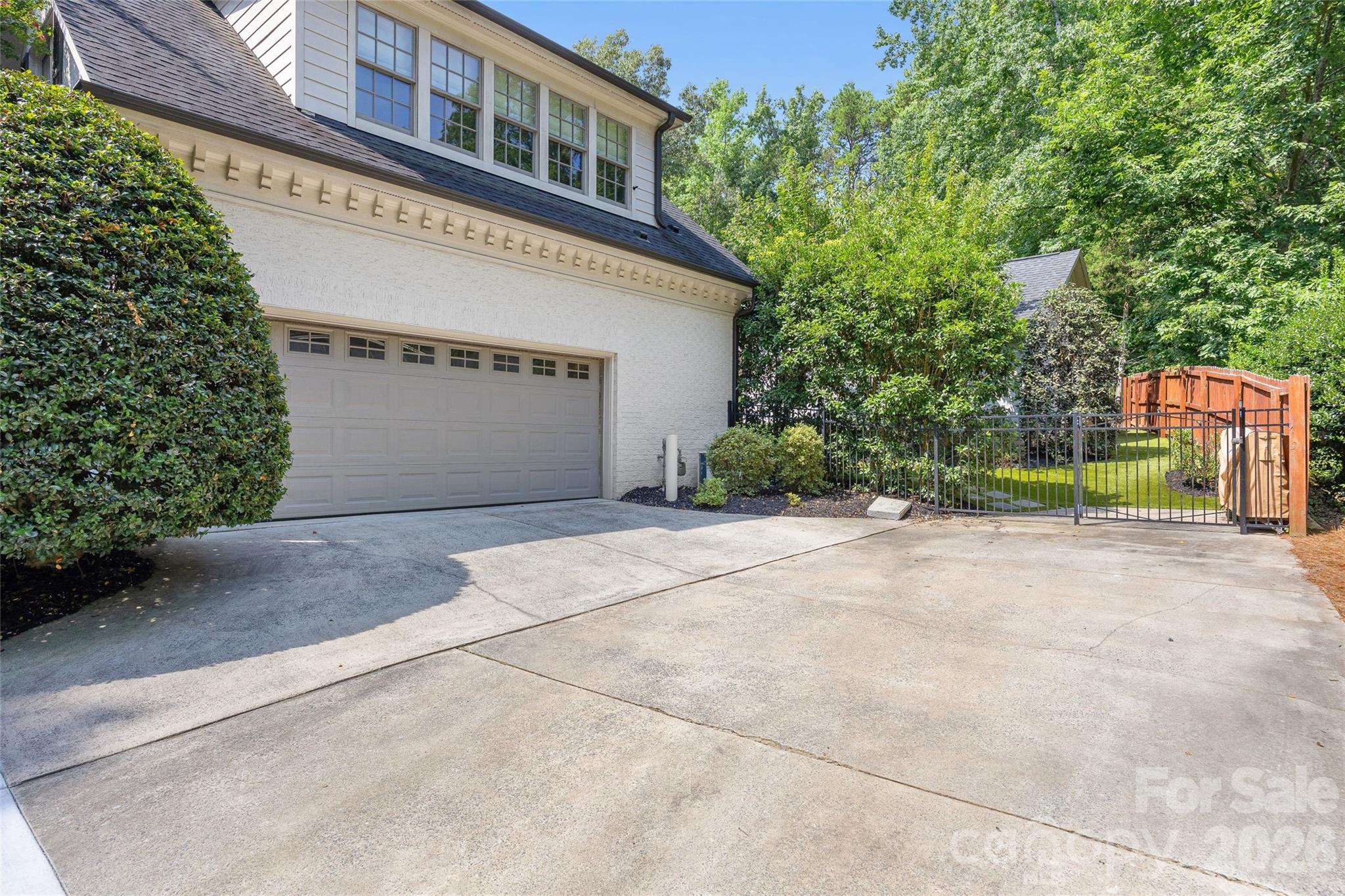 3221 Lazy Branch Road — Charlotte