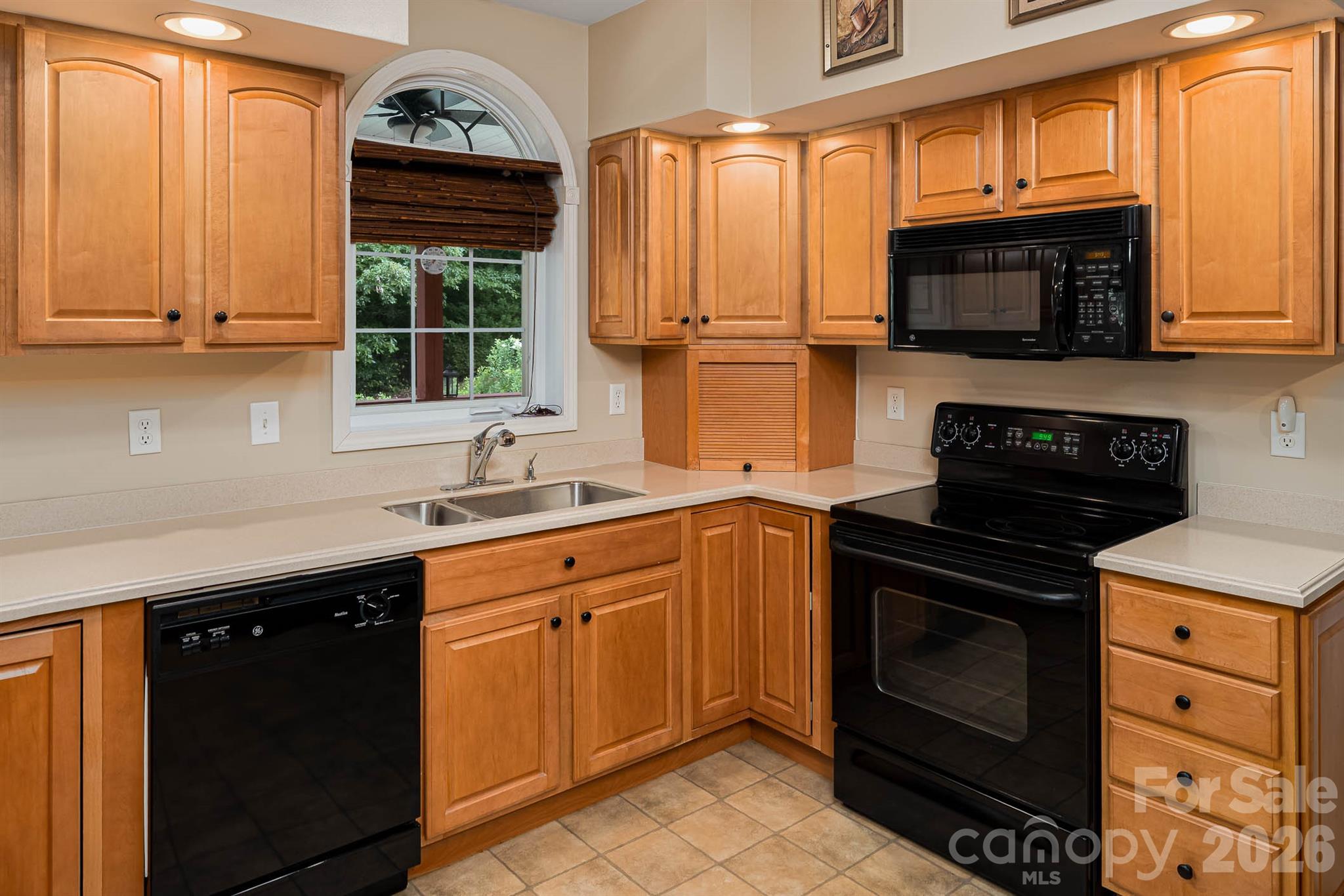 1697 Windswept Ridge — Marshall