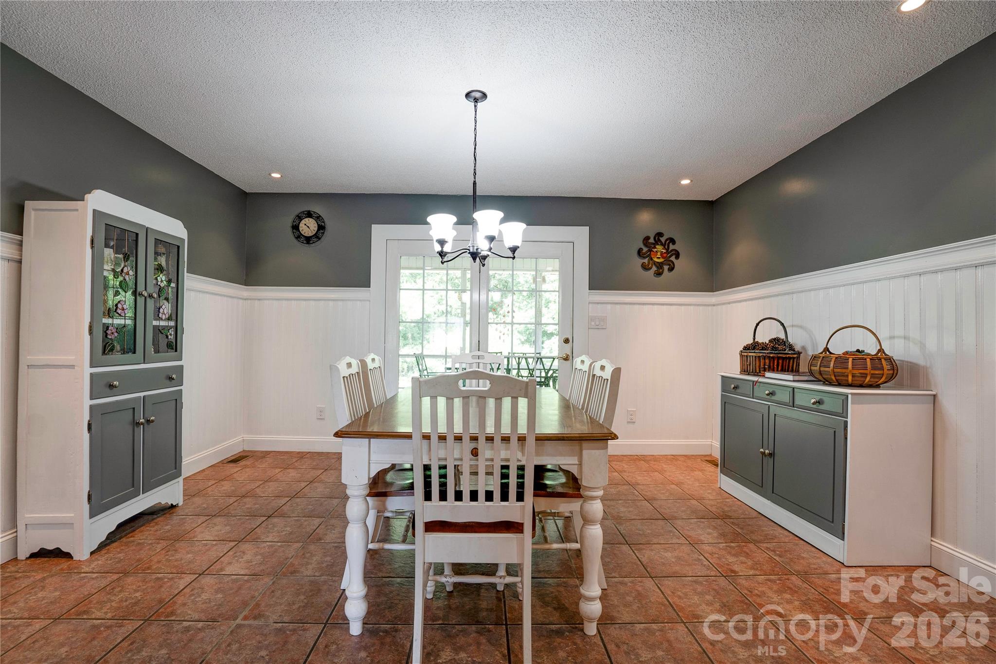 2424 Olan Drive — Shelby