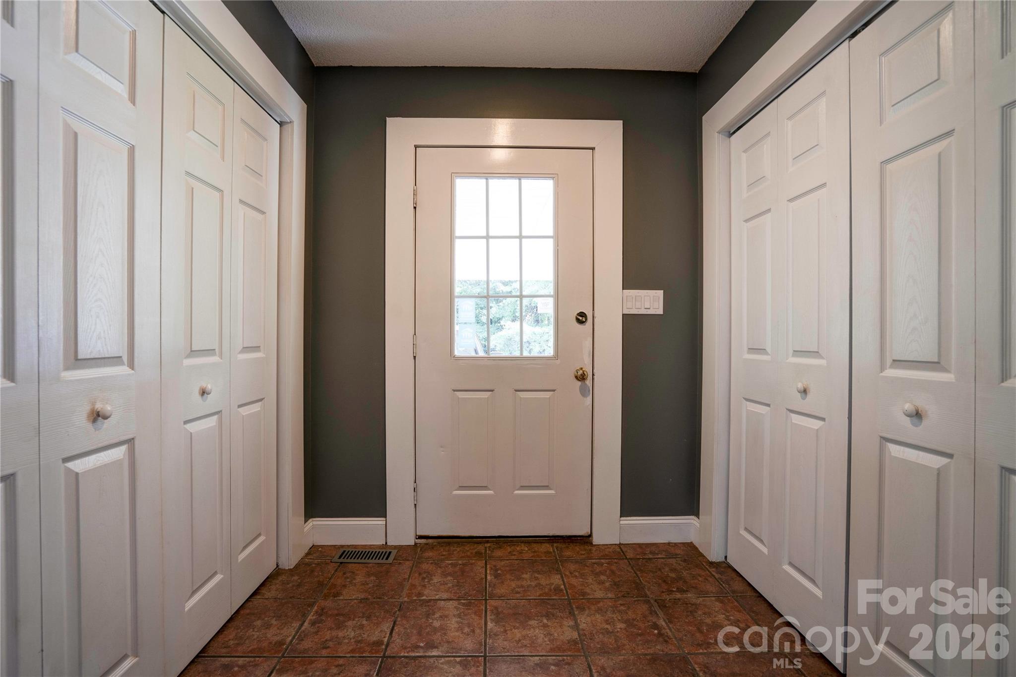 2424 Olan Drive — Shelby