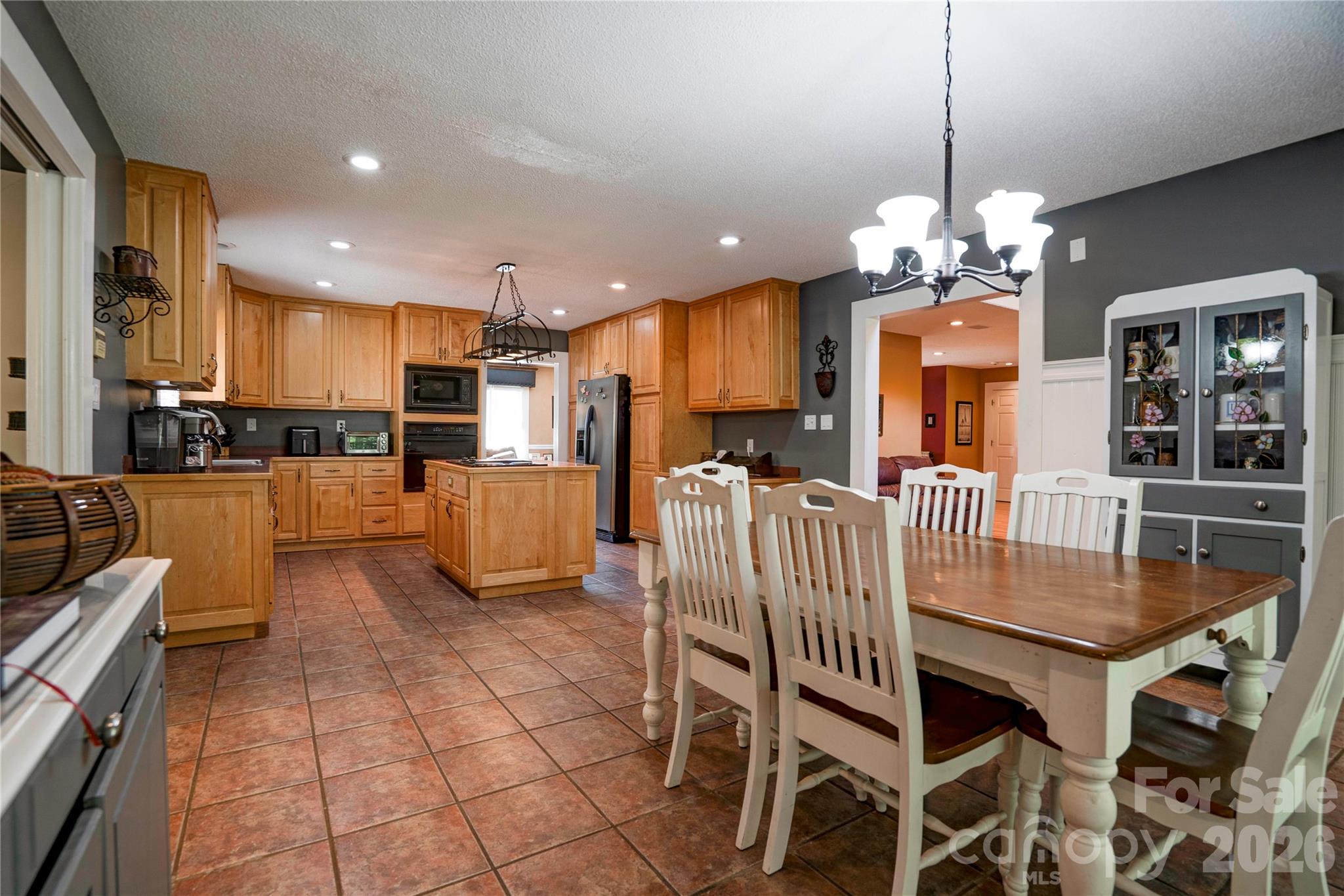 2424 Olan Drive — Shelby