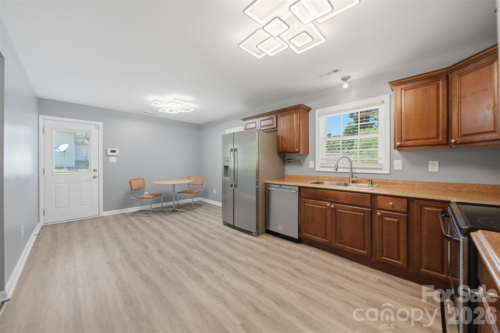 1401 Southwest Boulevard — Newton