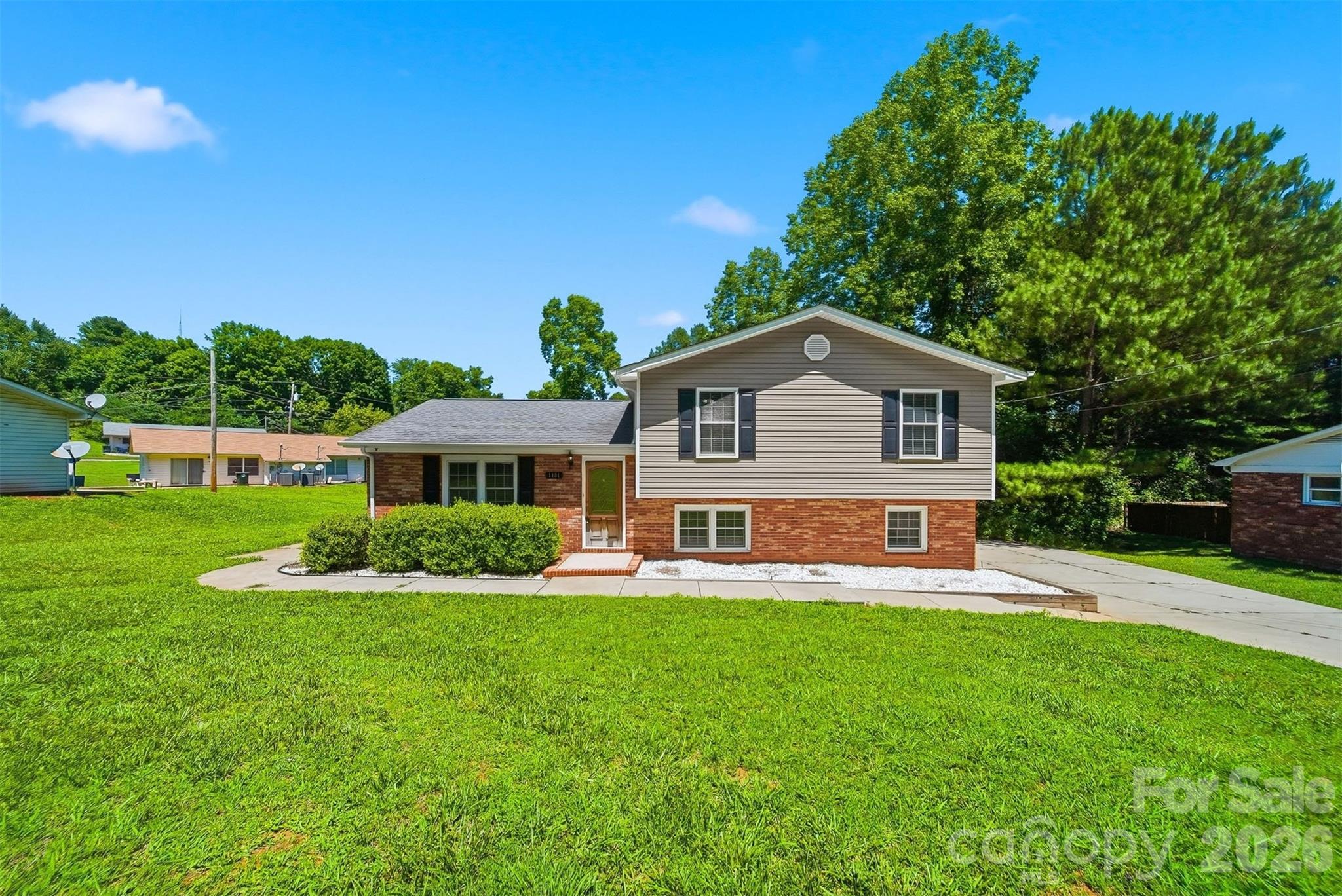1401 Southwest Boulevard — Newton
