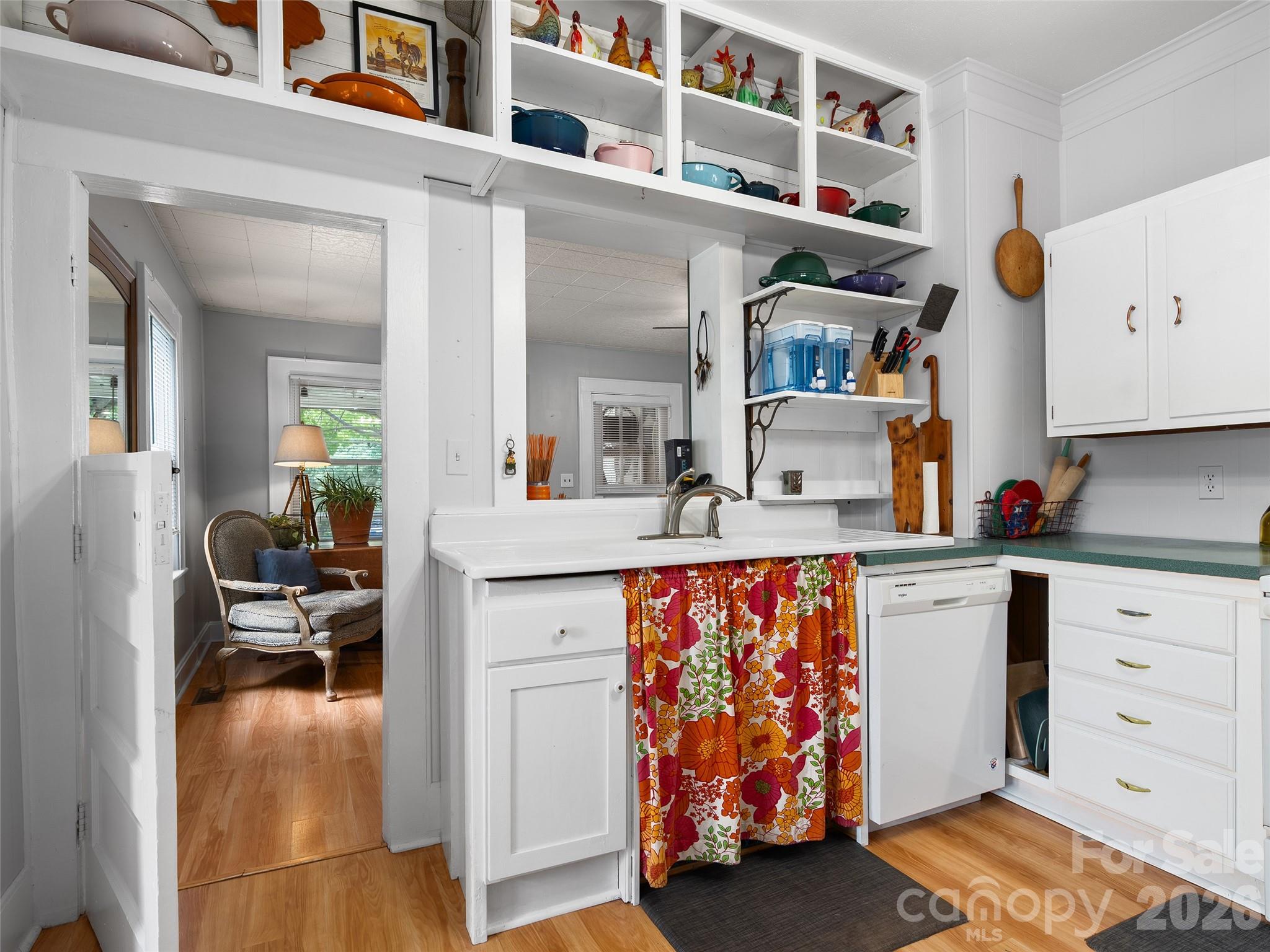 15 Craig Circle — Asheville