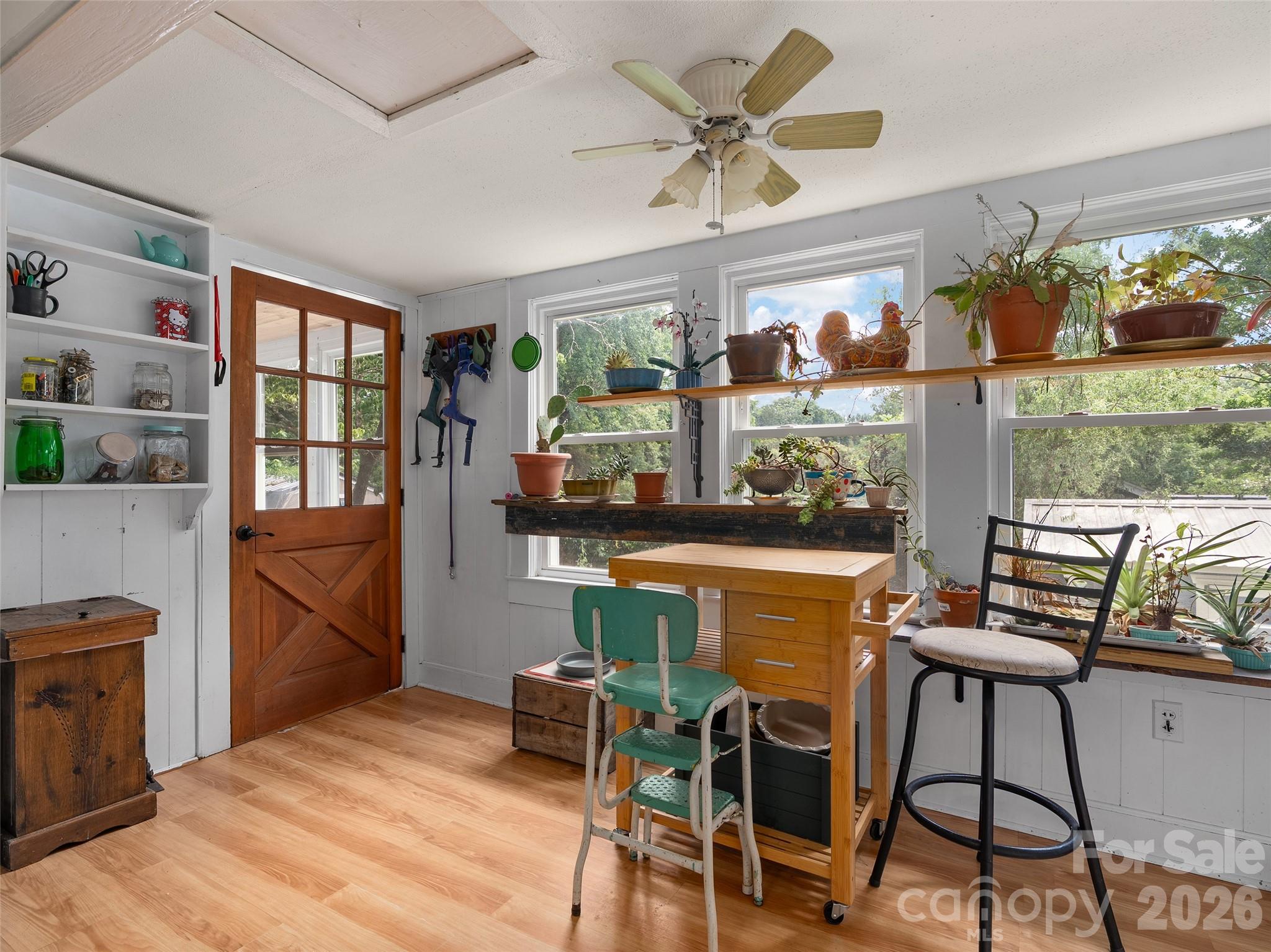 15 Craig Circle — Asheville