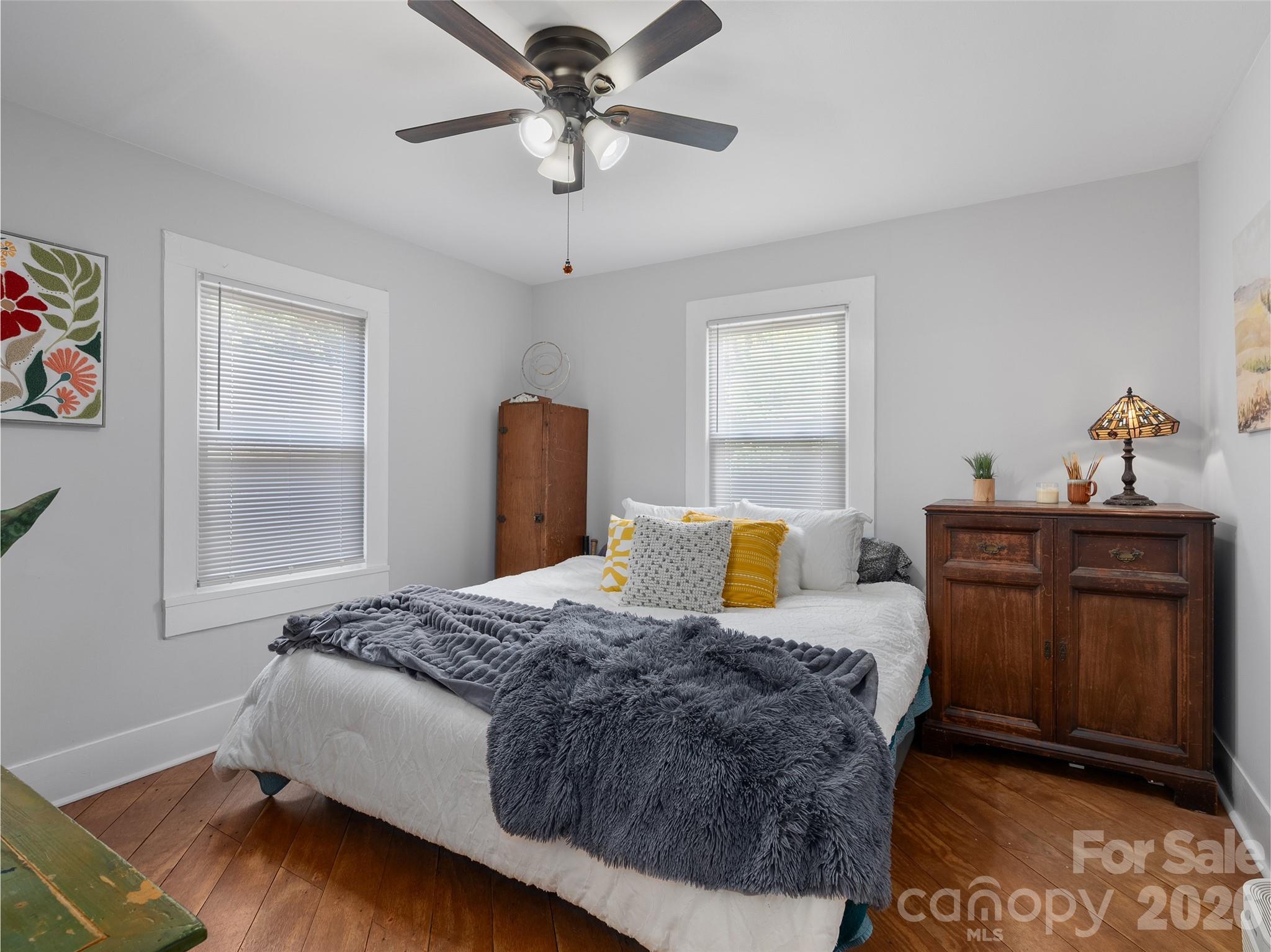 15 Craig Circle — Asheville