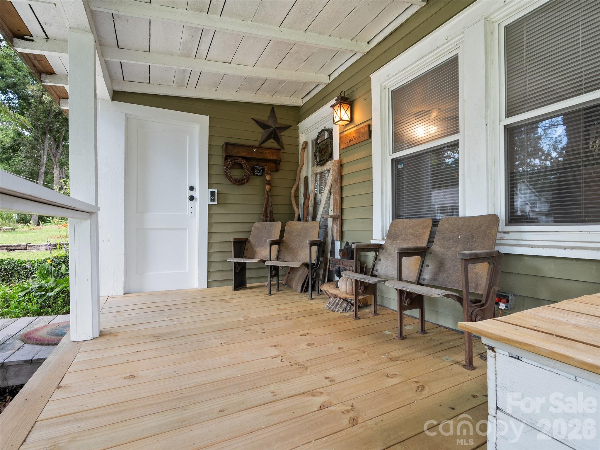 15 Craig Circle — Asheville