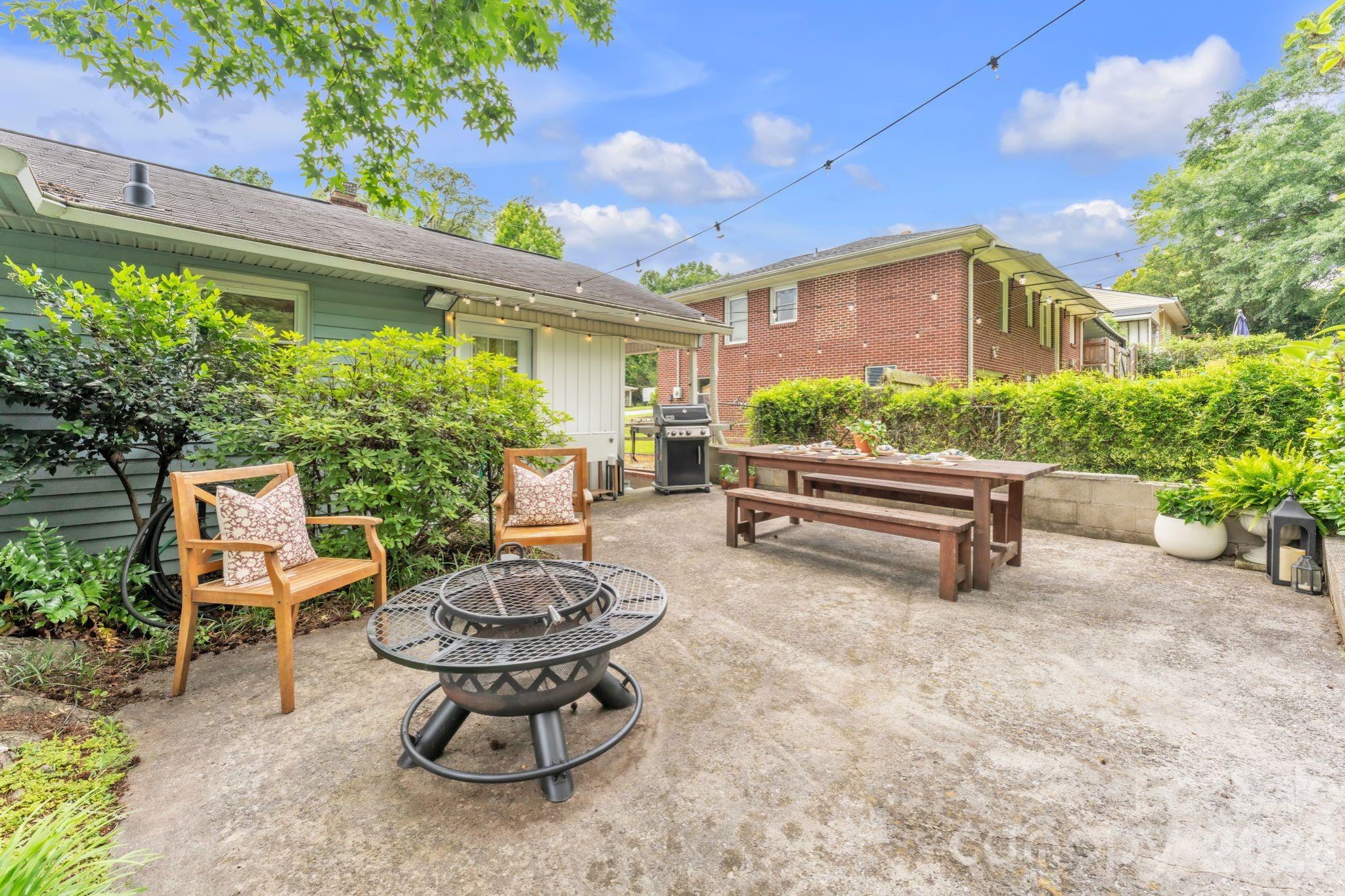 105 Azalea Court — Greenville