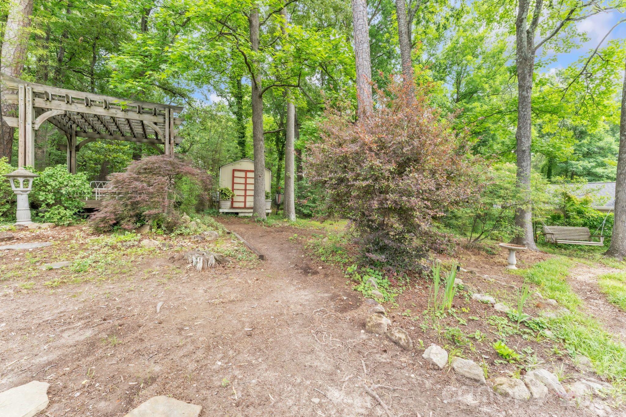 105 Azalea Court — Greenville
