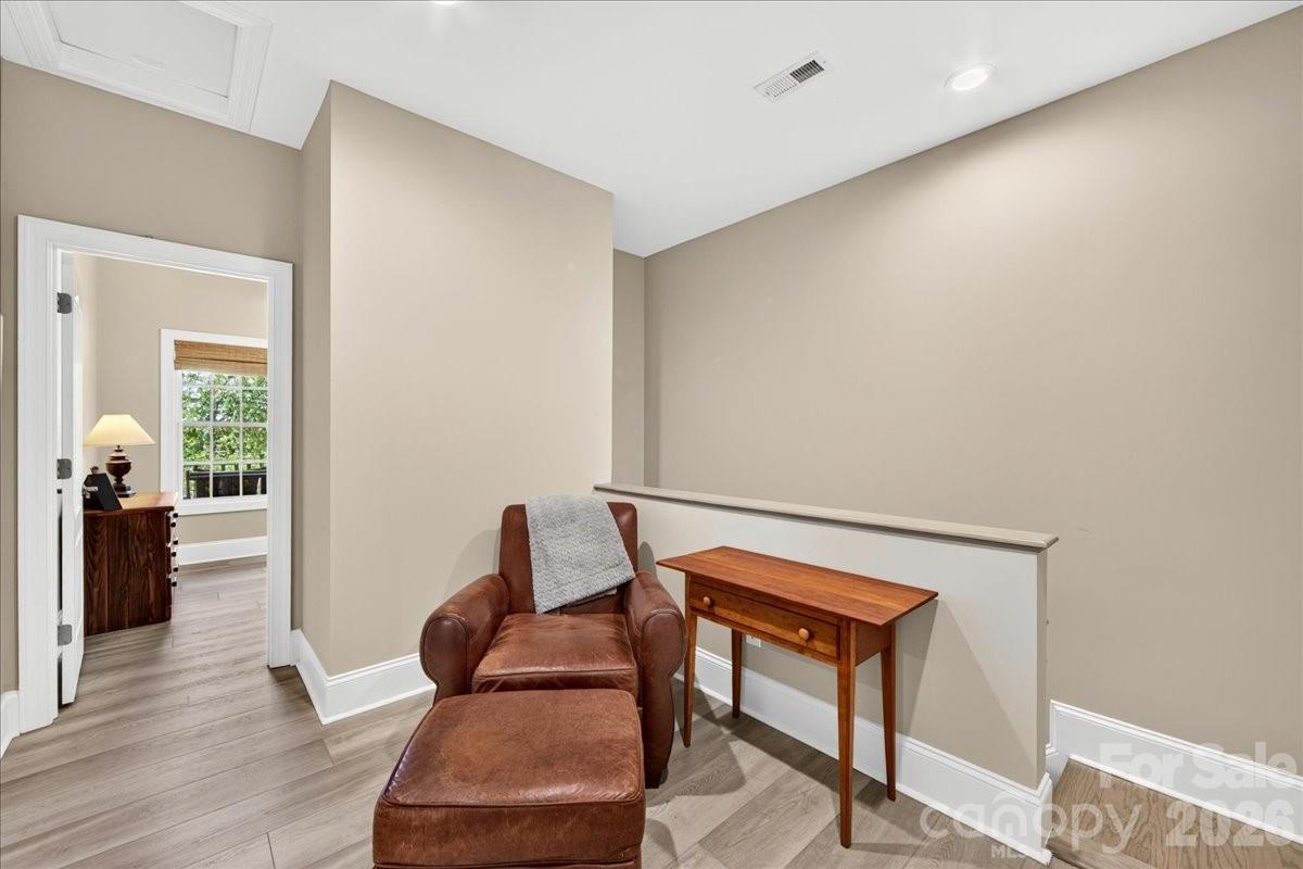 242 S Faulkner Way — Davidson