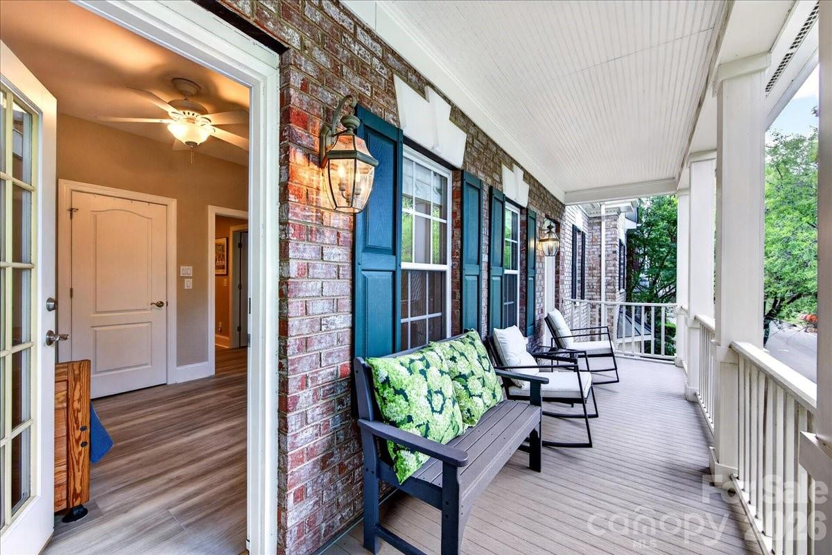 242 S Faulkner Way — Davidson