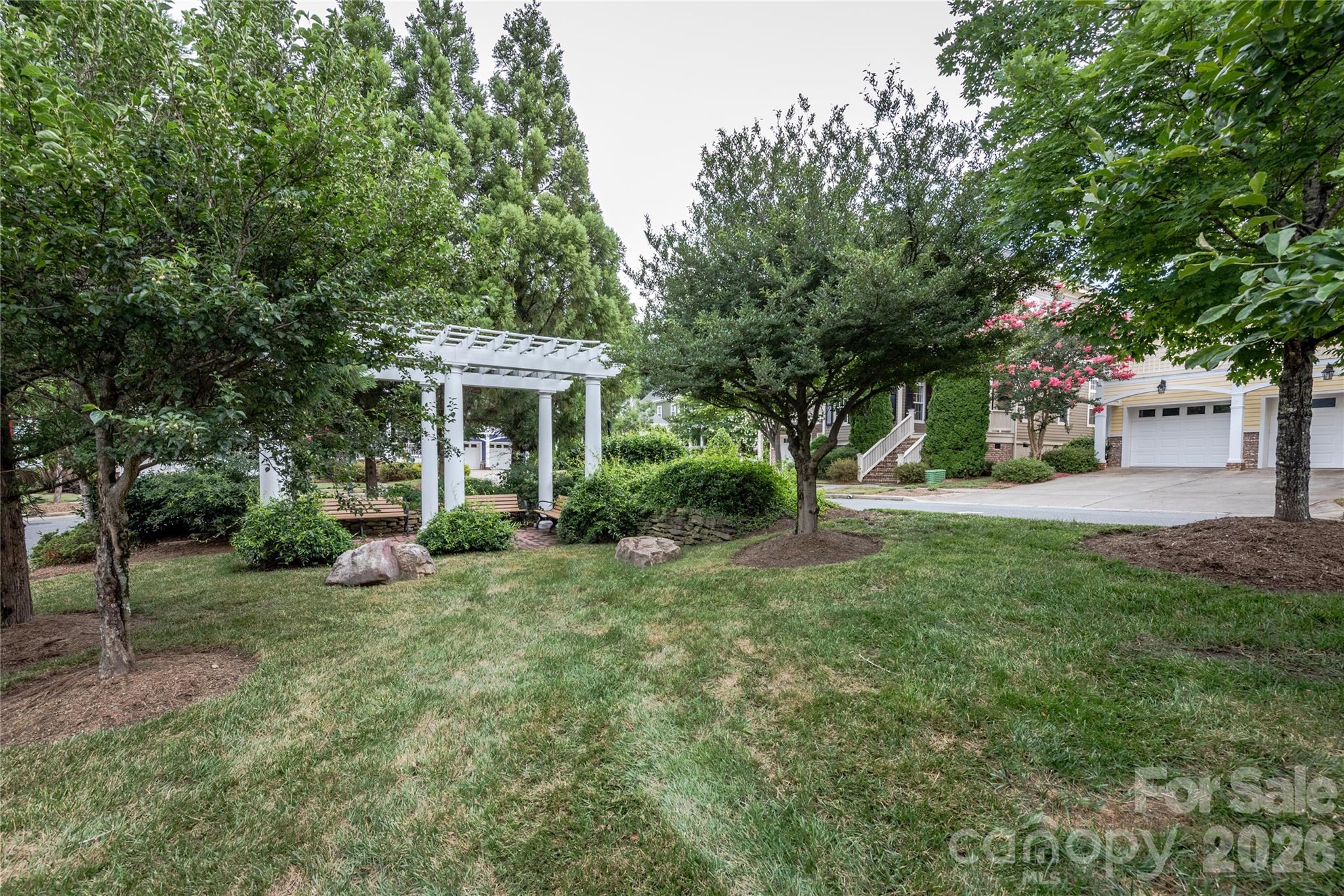 242 S Faulkner Way — Davidson