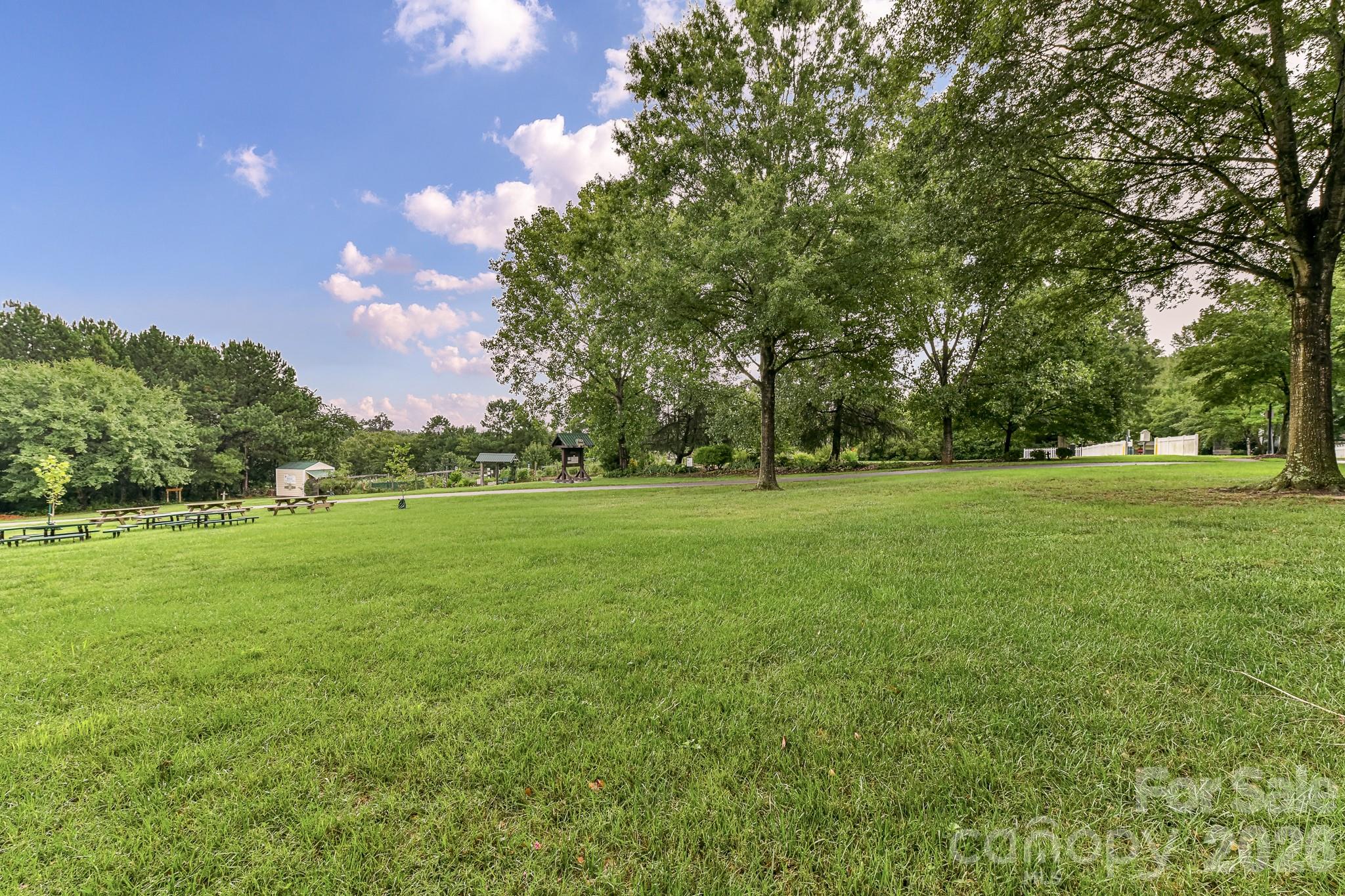 242 S Faulkner Way — Davidson