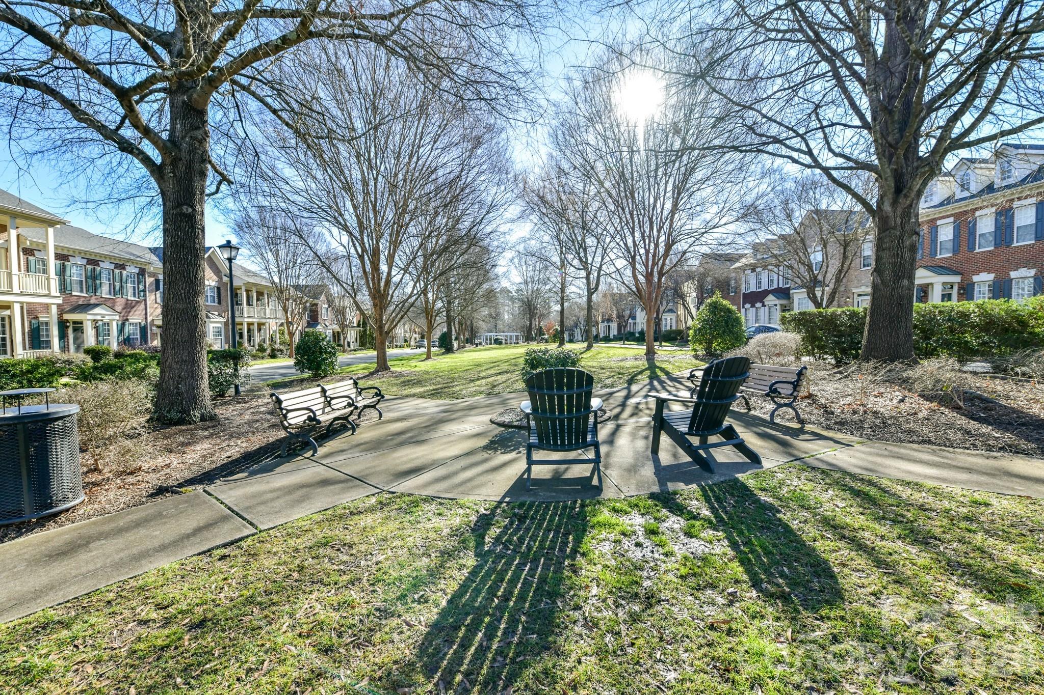 242 S Faulkner Way — Davidson