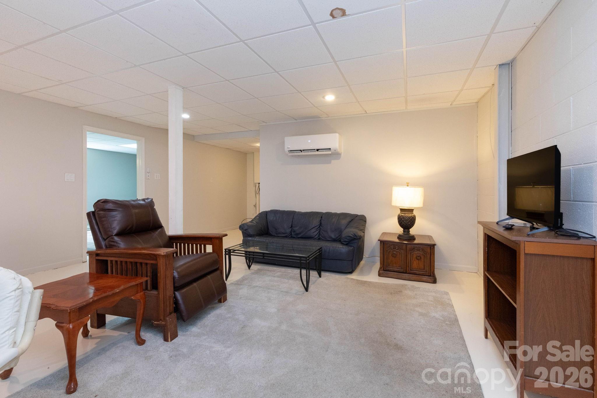 41 Kennedy Road — Weaverville
