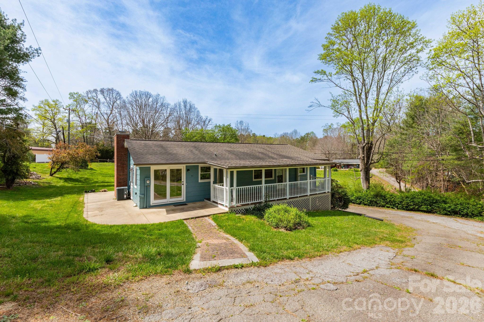 41 Kennedy Road — Weaverville