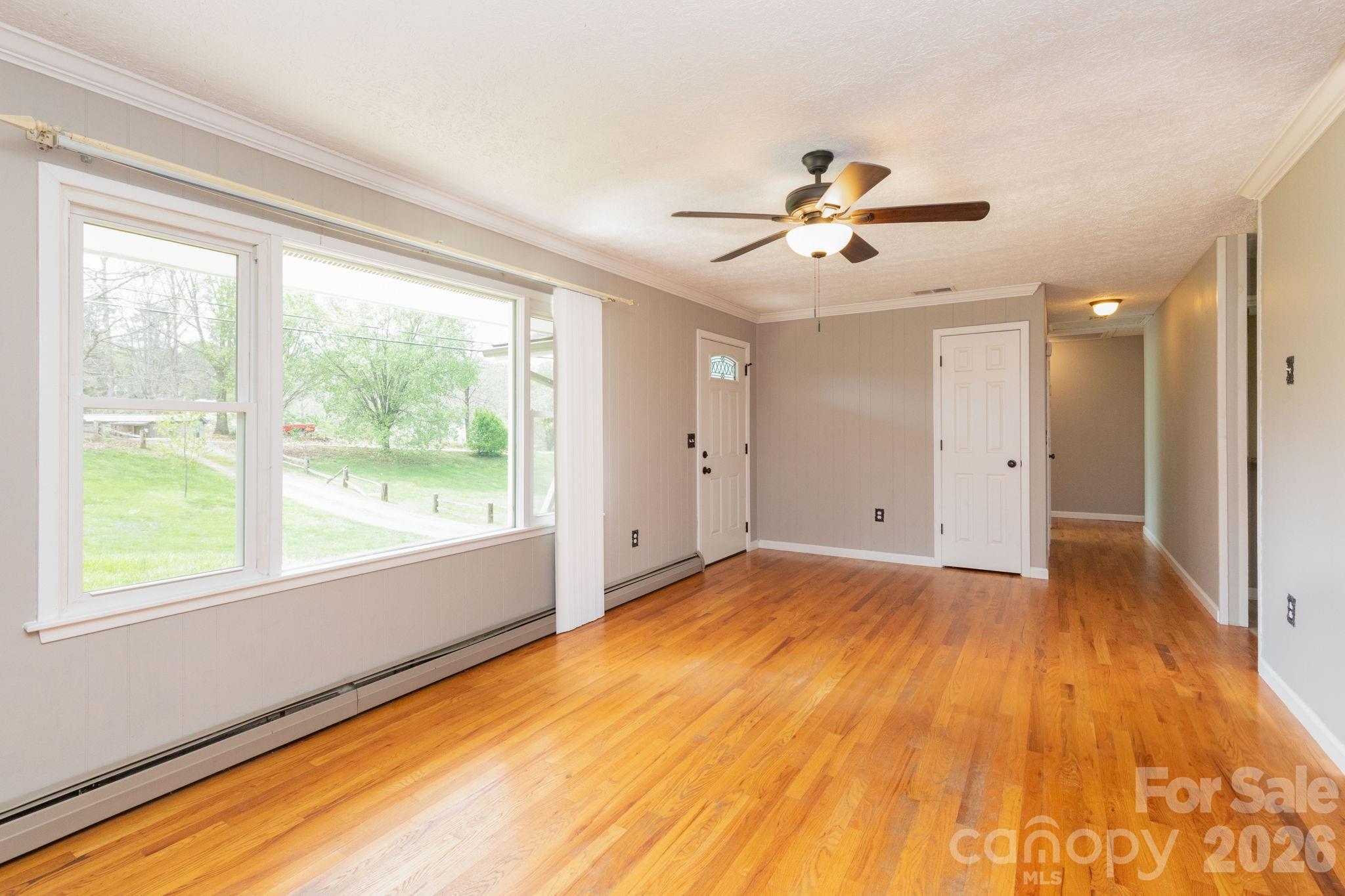 41 Kennedy Road — Weaverville