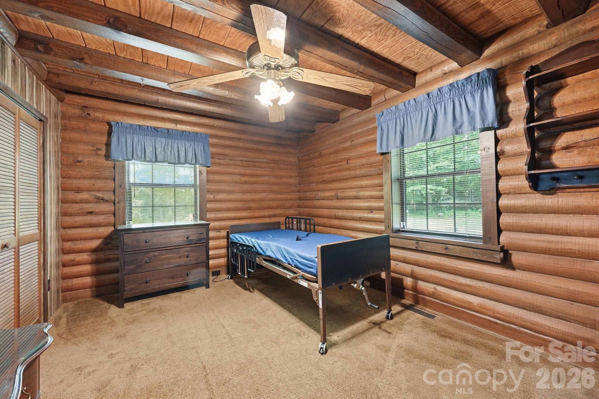 6808 Linda Lake Drive — Charlotte
