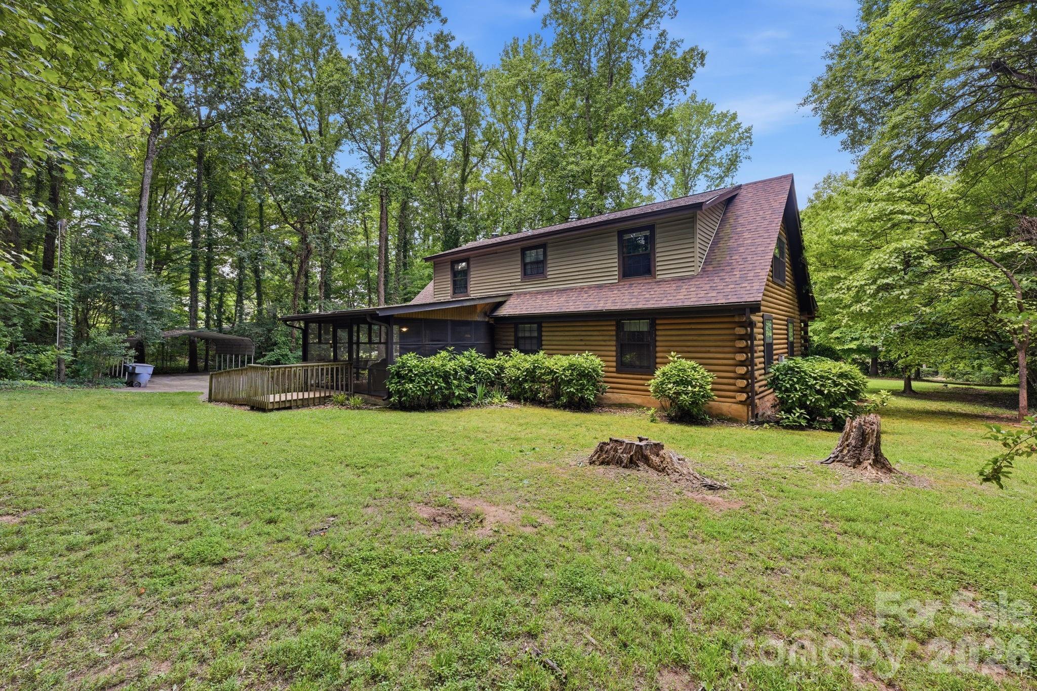 6808 Linda Lake Drive — Charlotte