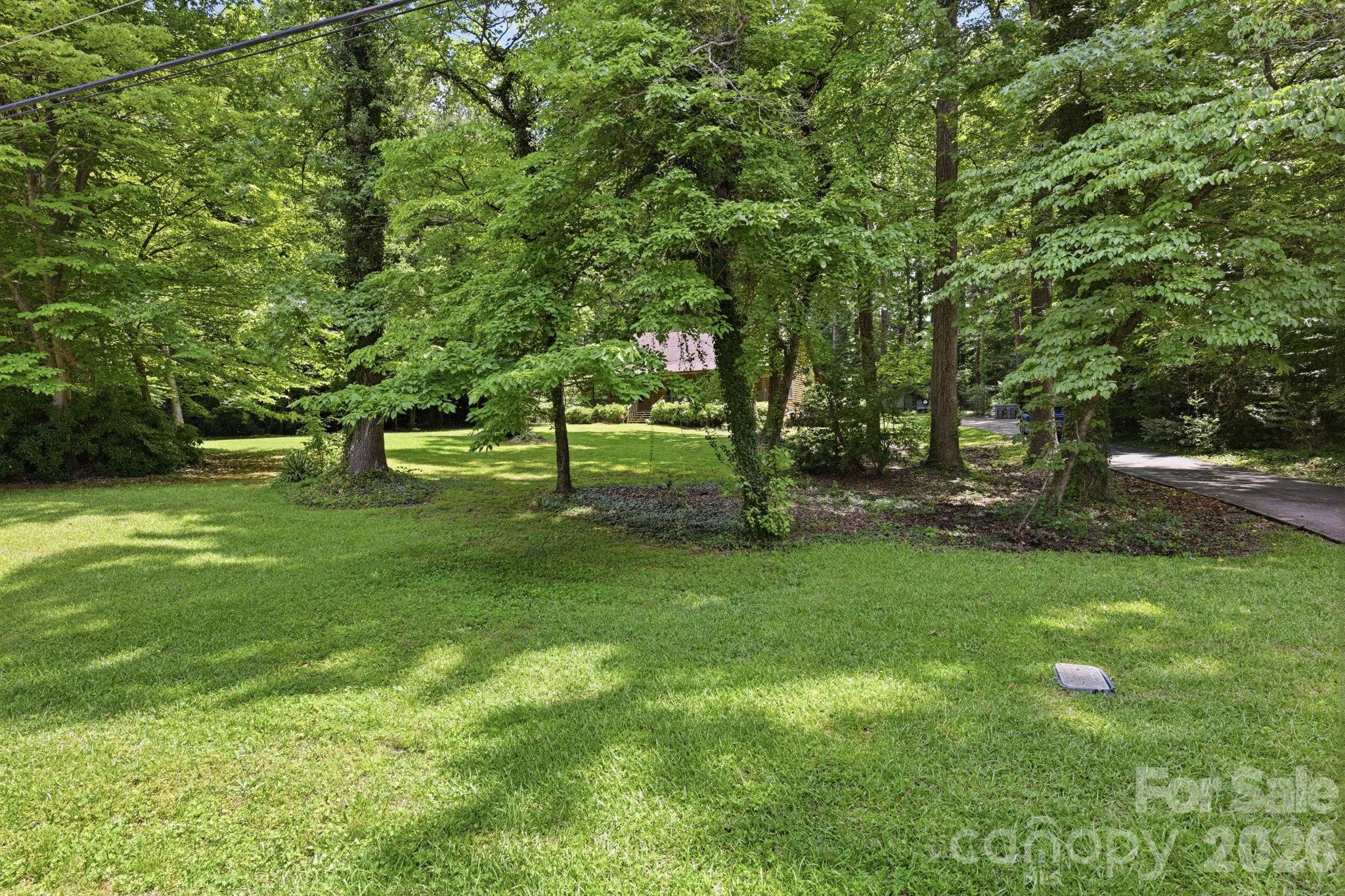 6808 Linda Lake Drive — Charlotte