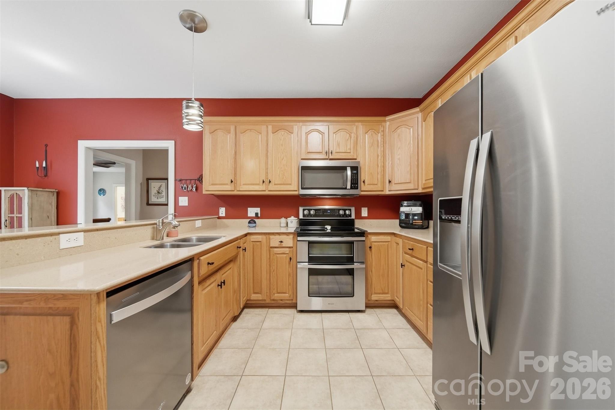 4305 Cottingham Drive — Hickory