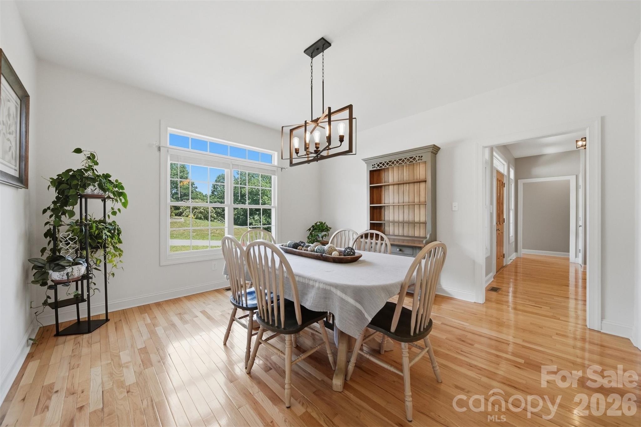4305 Cottingham Drive — Hickory