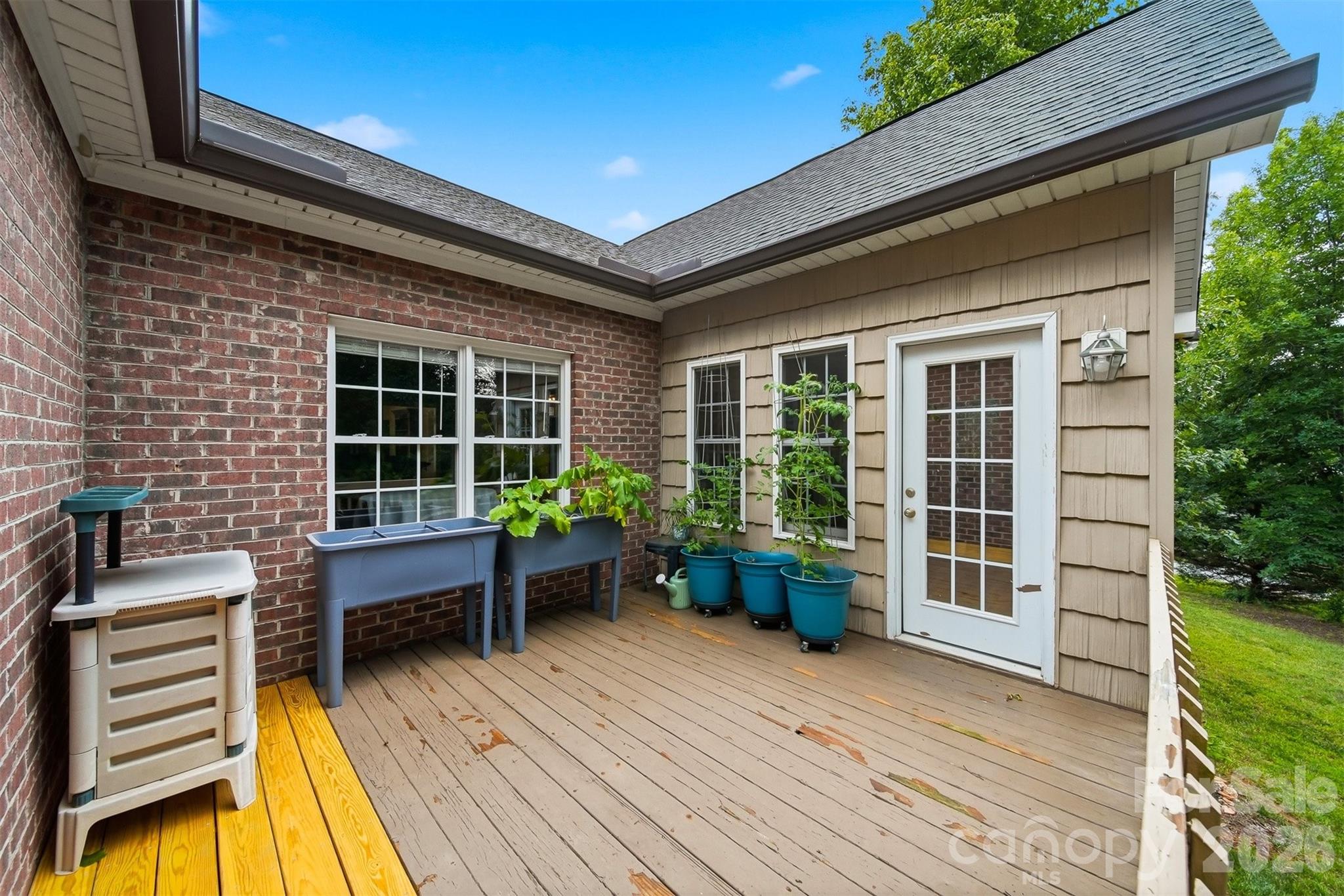 4305 Cottingham Drive — Hickory