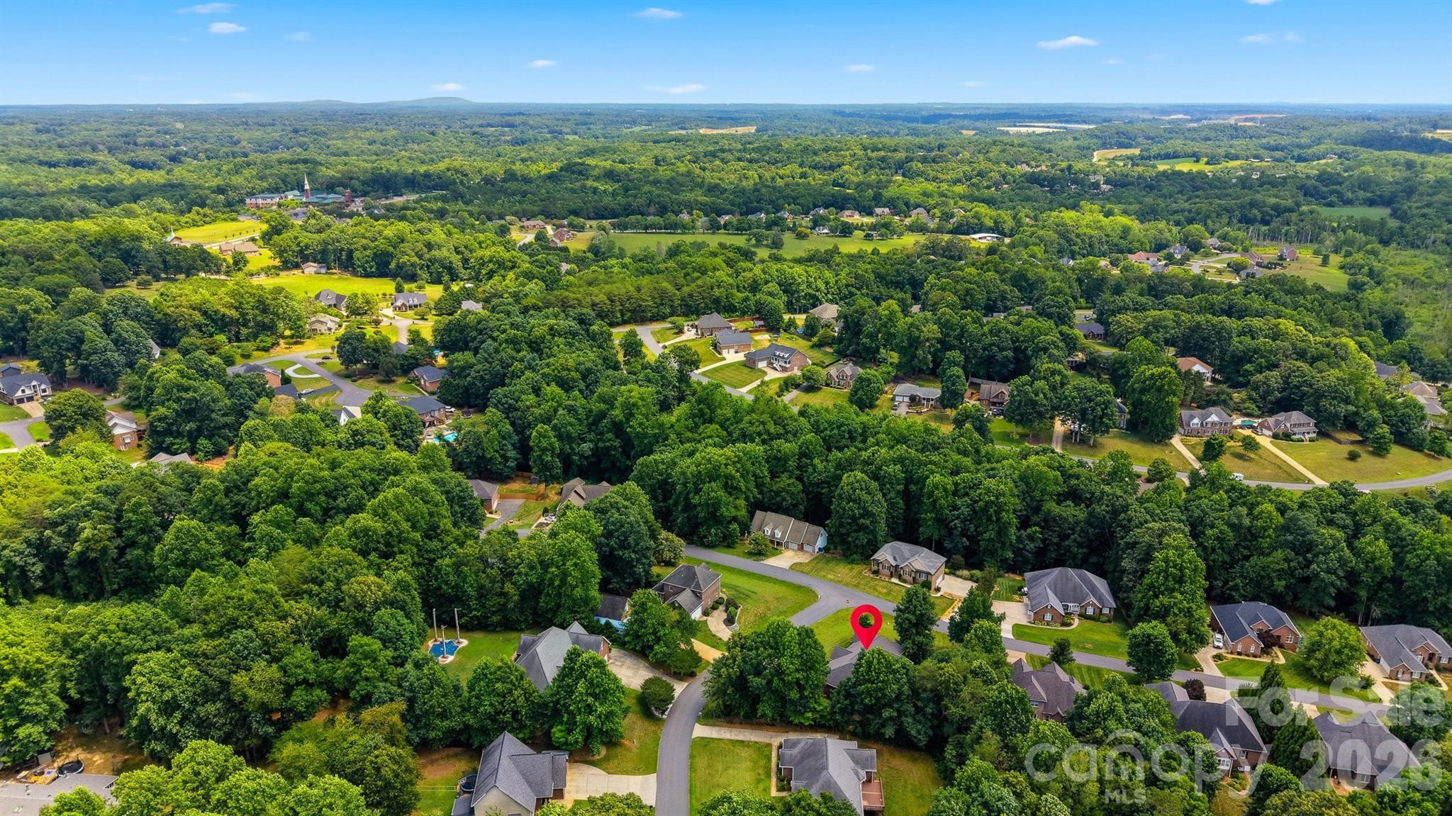 4305 Cottingham Drive — Hickory