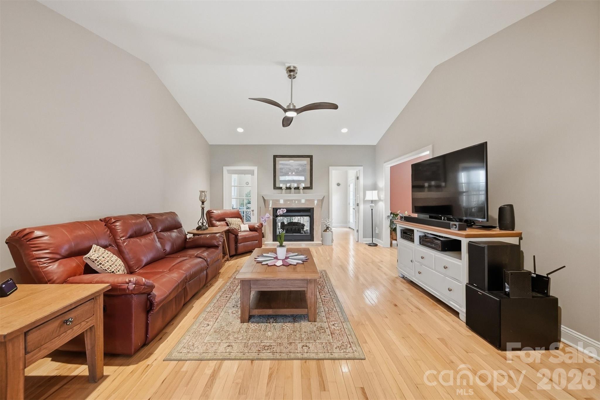 4305 Cottingham Drive — Hickory