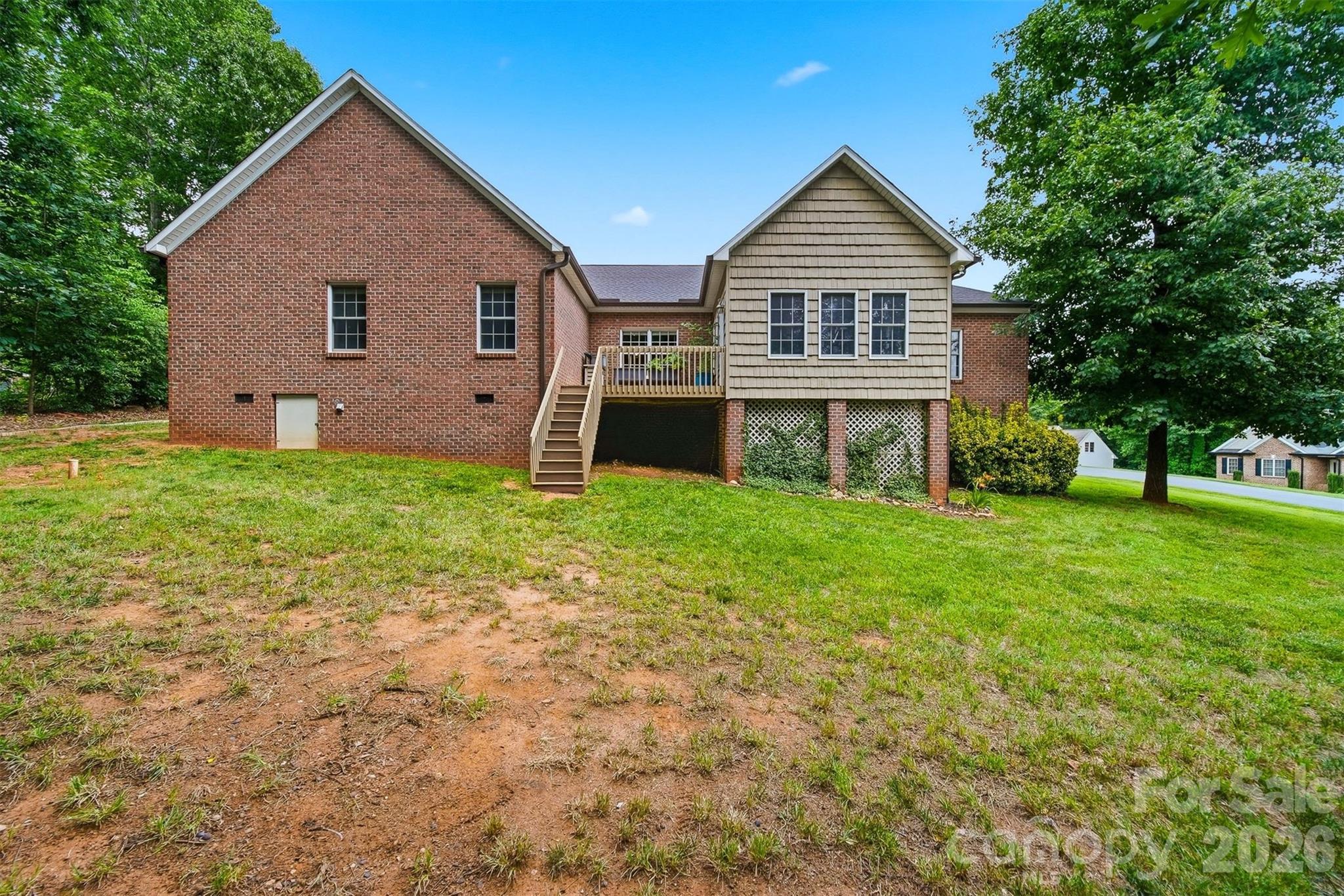 4305 Cottingham Drive — Hickory