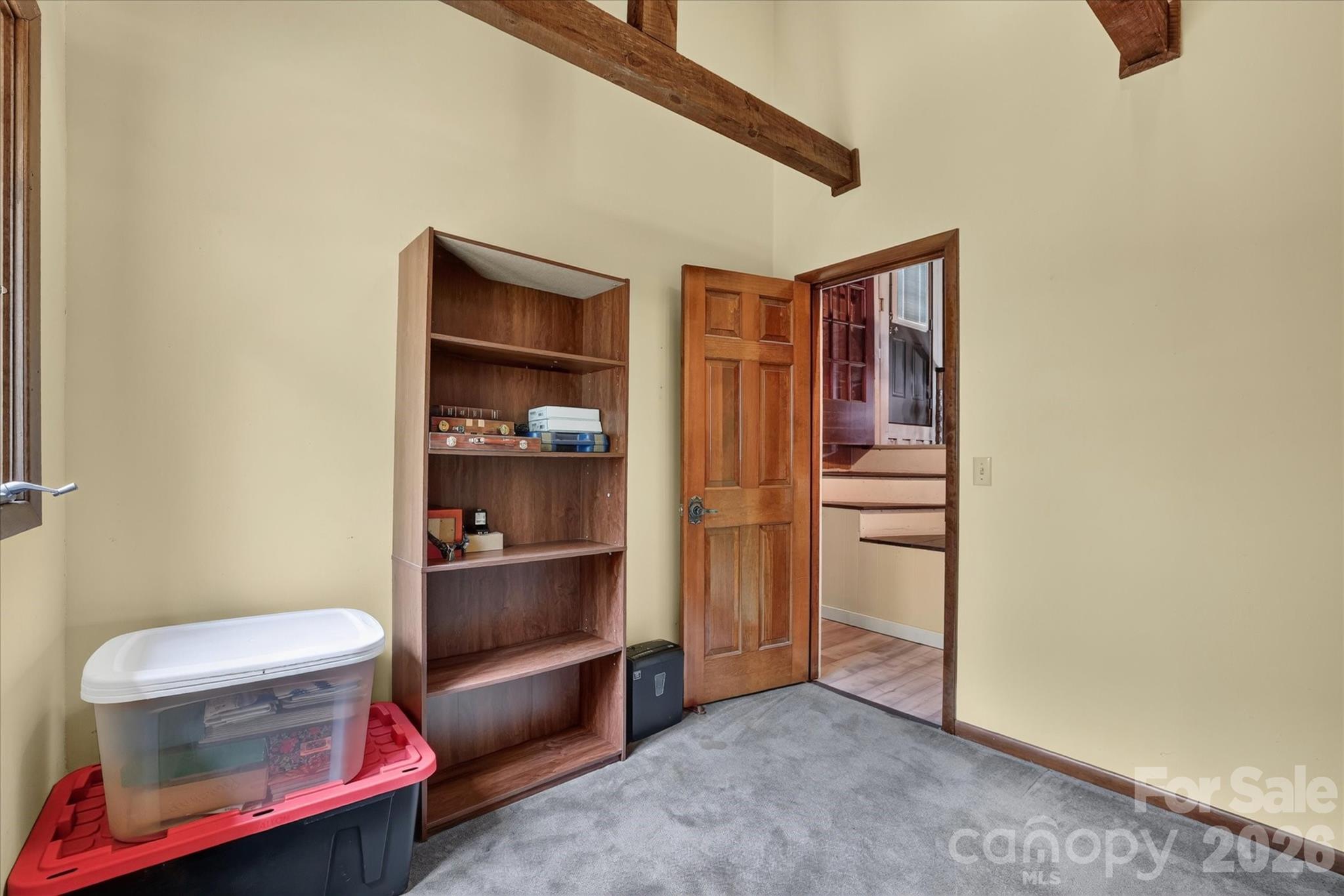 25105 Frick Road — Richfield