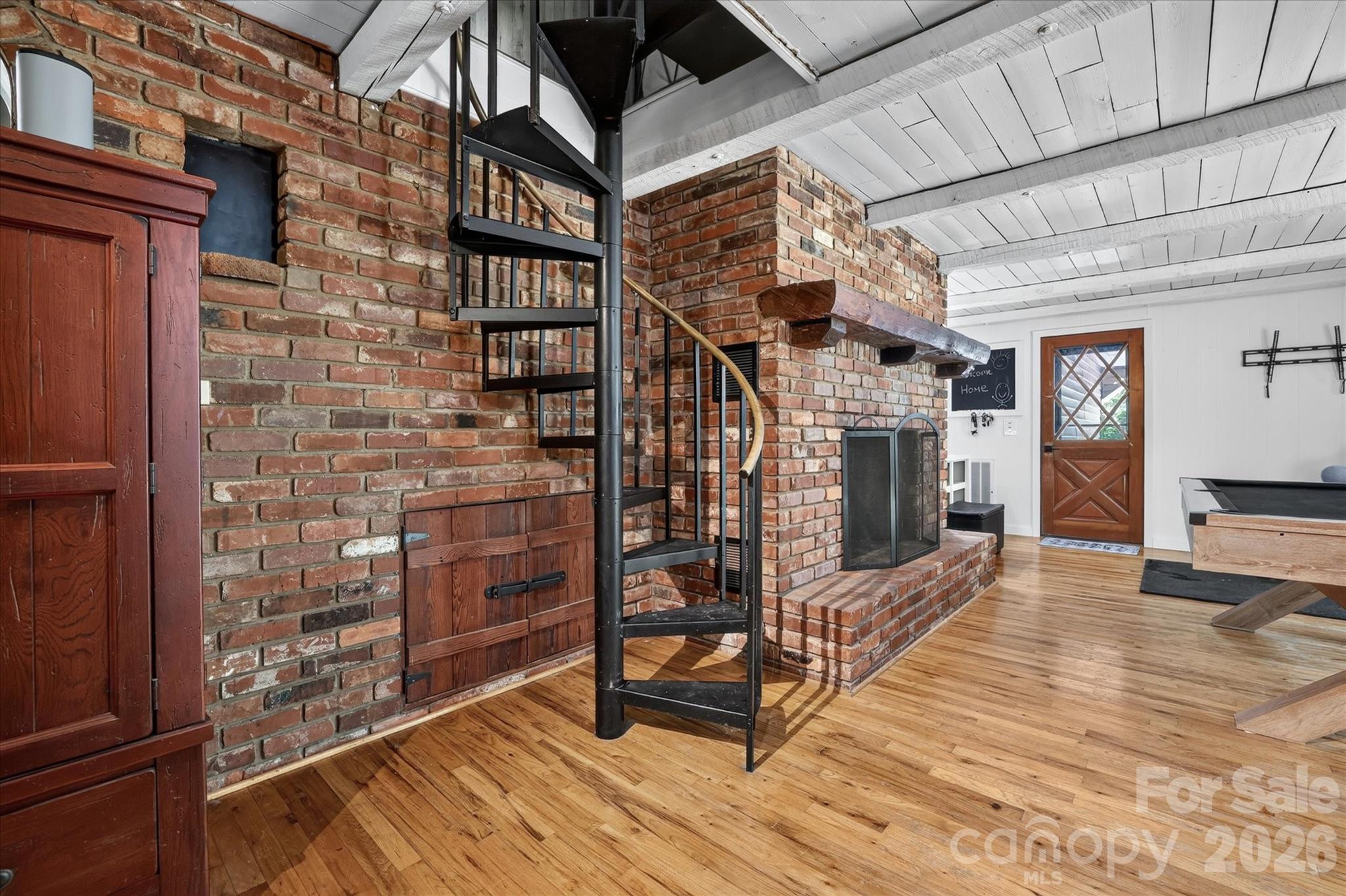 25105 Frick Road — Richfield