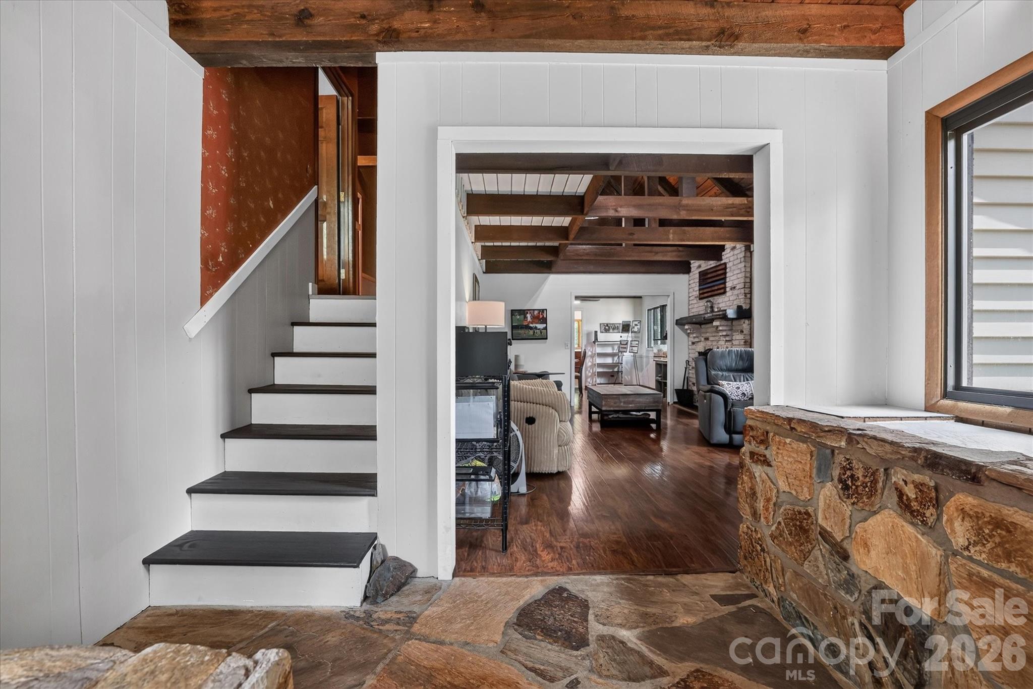 25105 Frick Road — Richfield