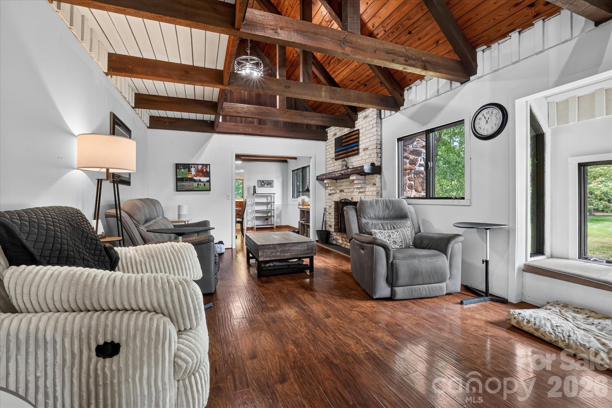 25105 Frick Road — Richfield