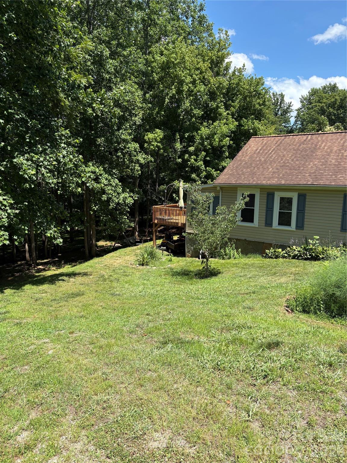 125 Lane Street — Morganton