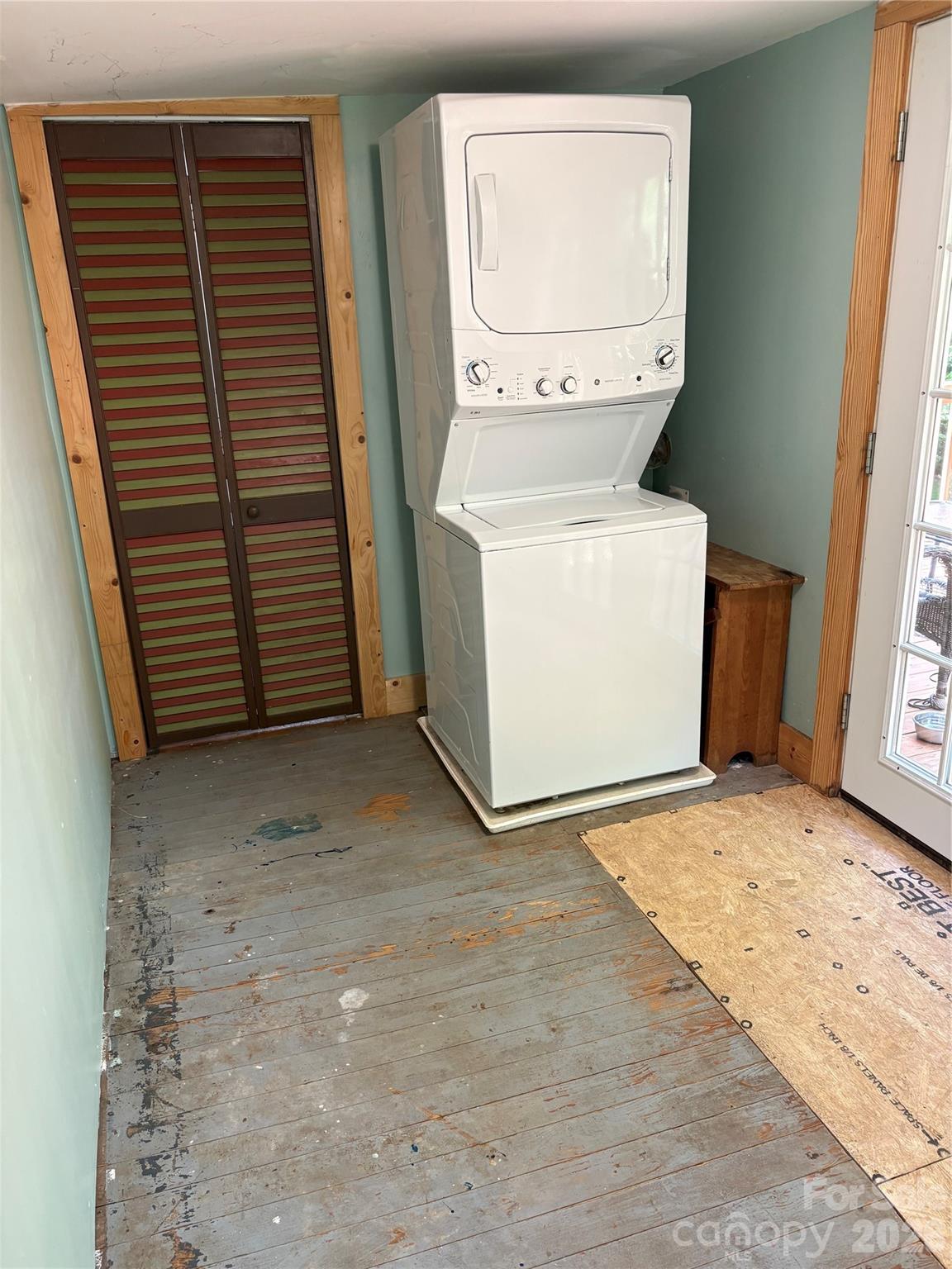 125 Lane Street — Morganton