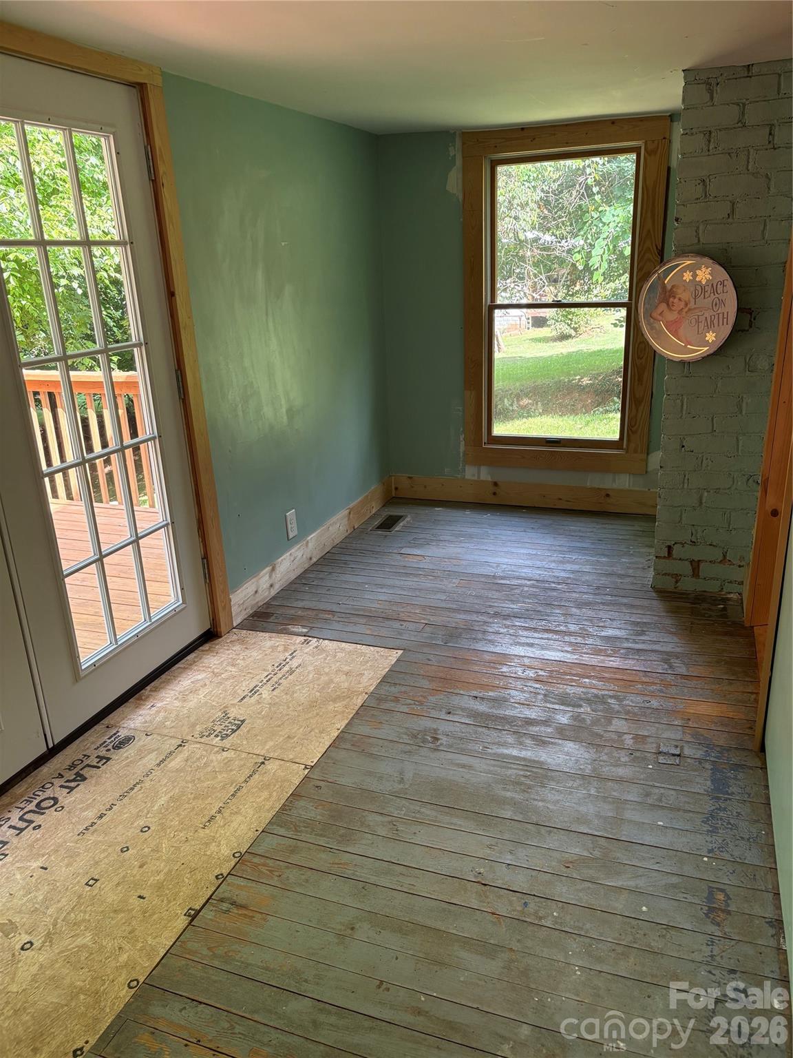125 Lane Street — Morganton
