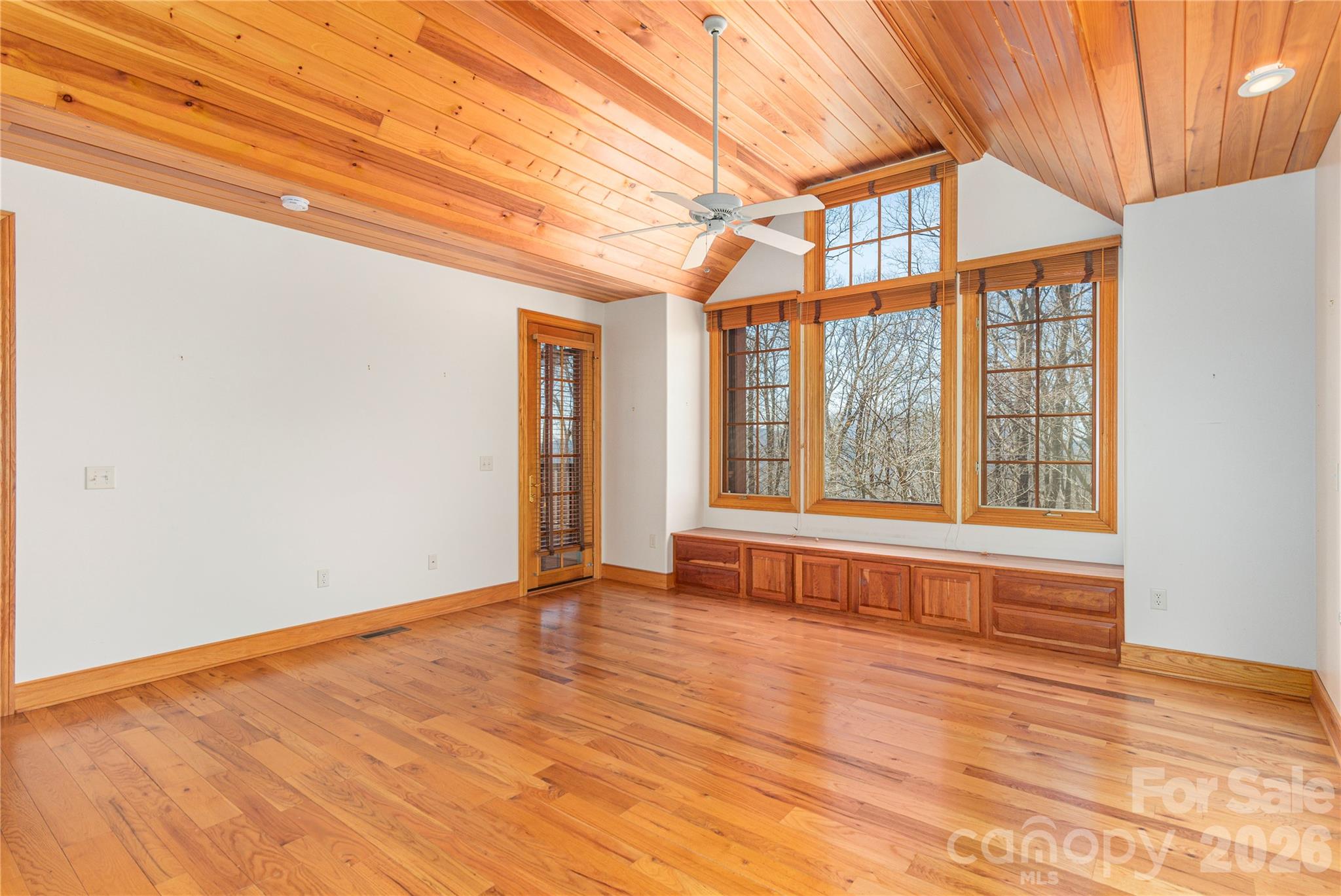 98 Flat Creek Road — Fairview