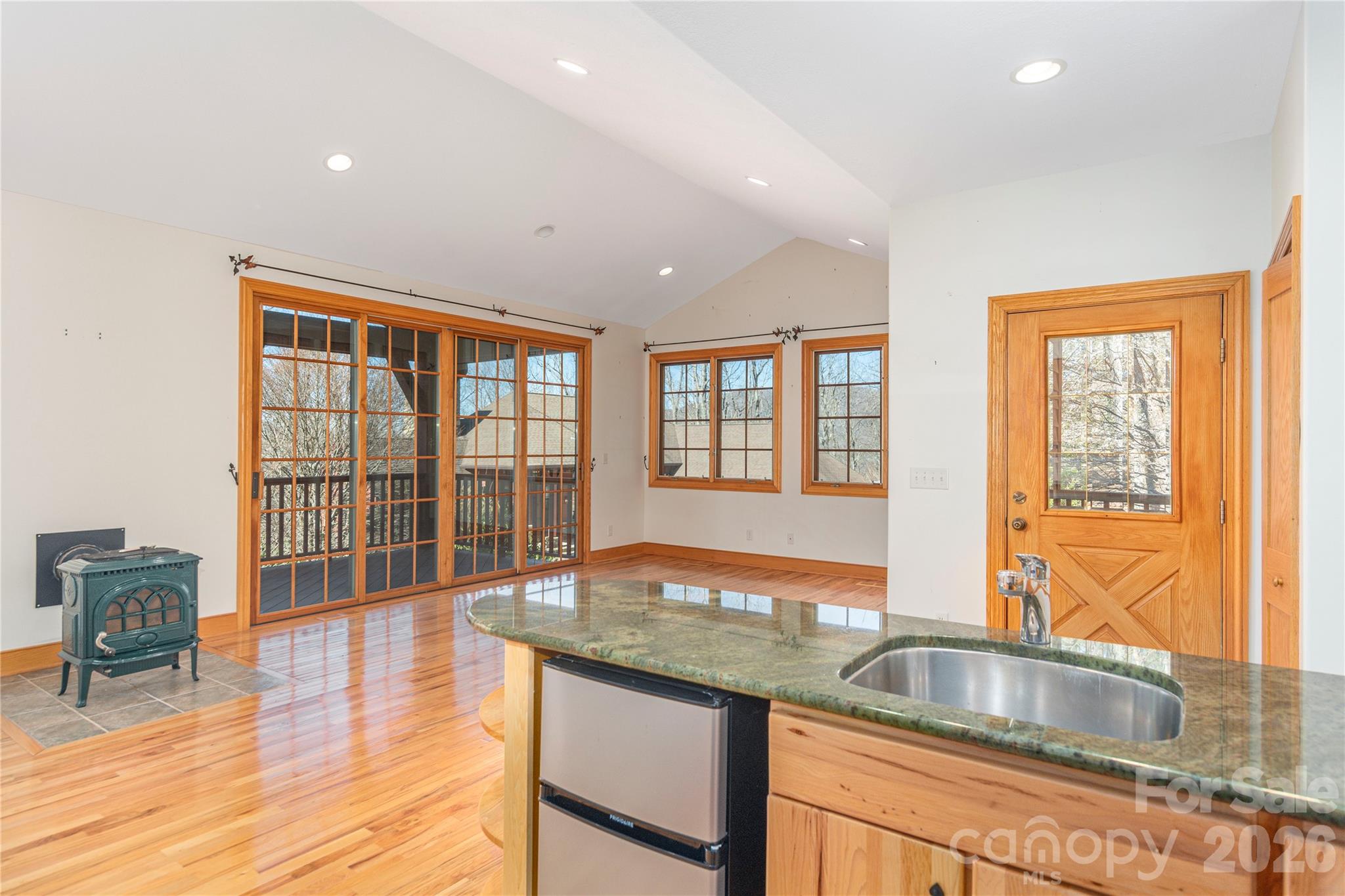 98 Flat Creek Road — Fairview