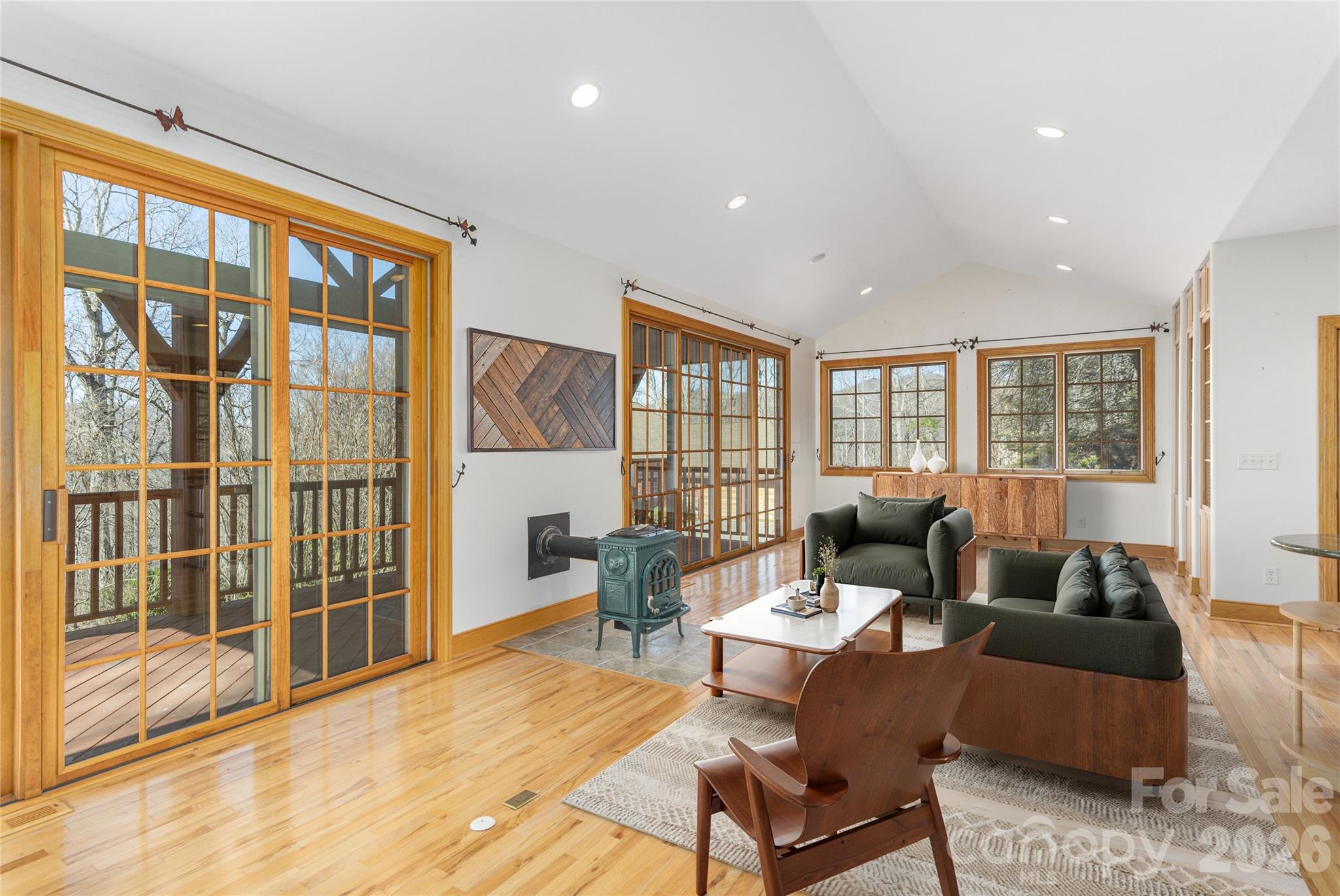 98 Flat Creek Road — Fairview