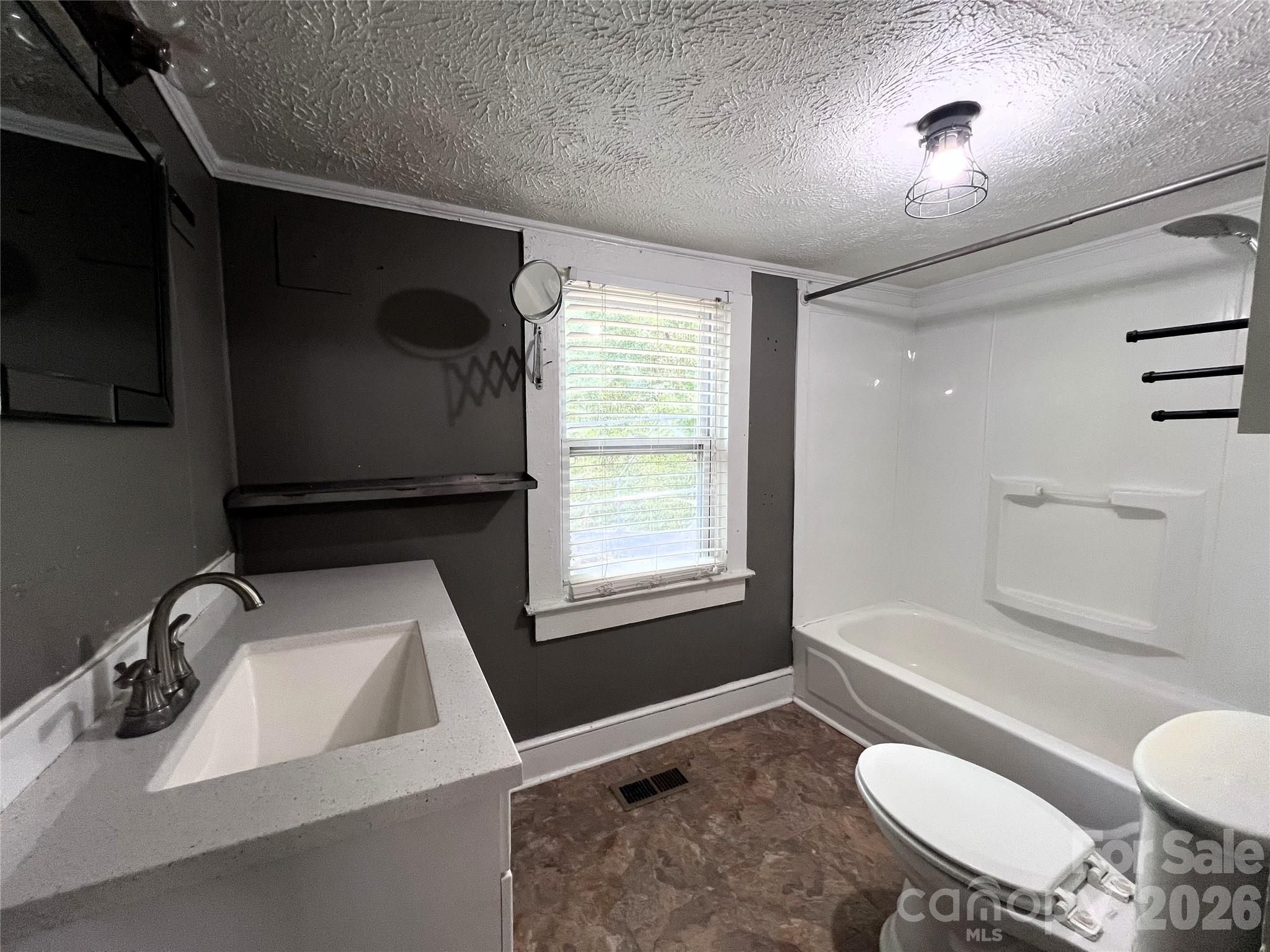 409 S Maple Street — Dallas
