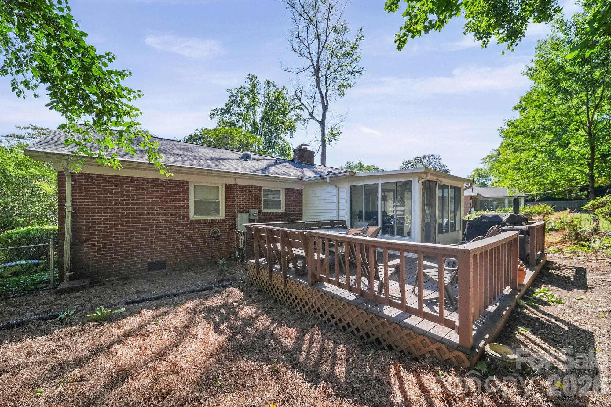 5326 Murrayhill Road — Charlotte